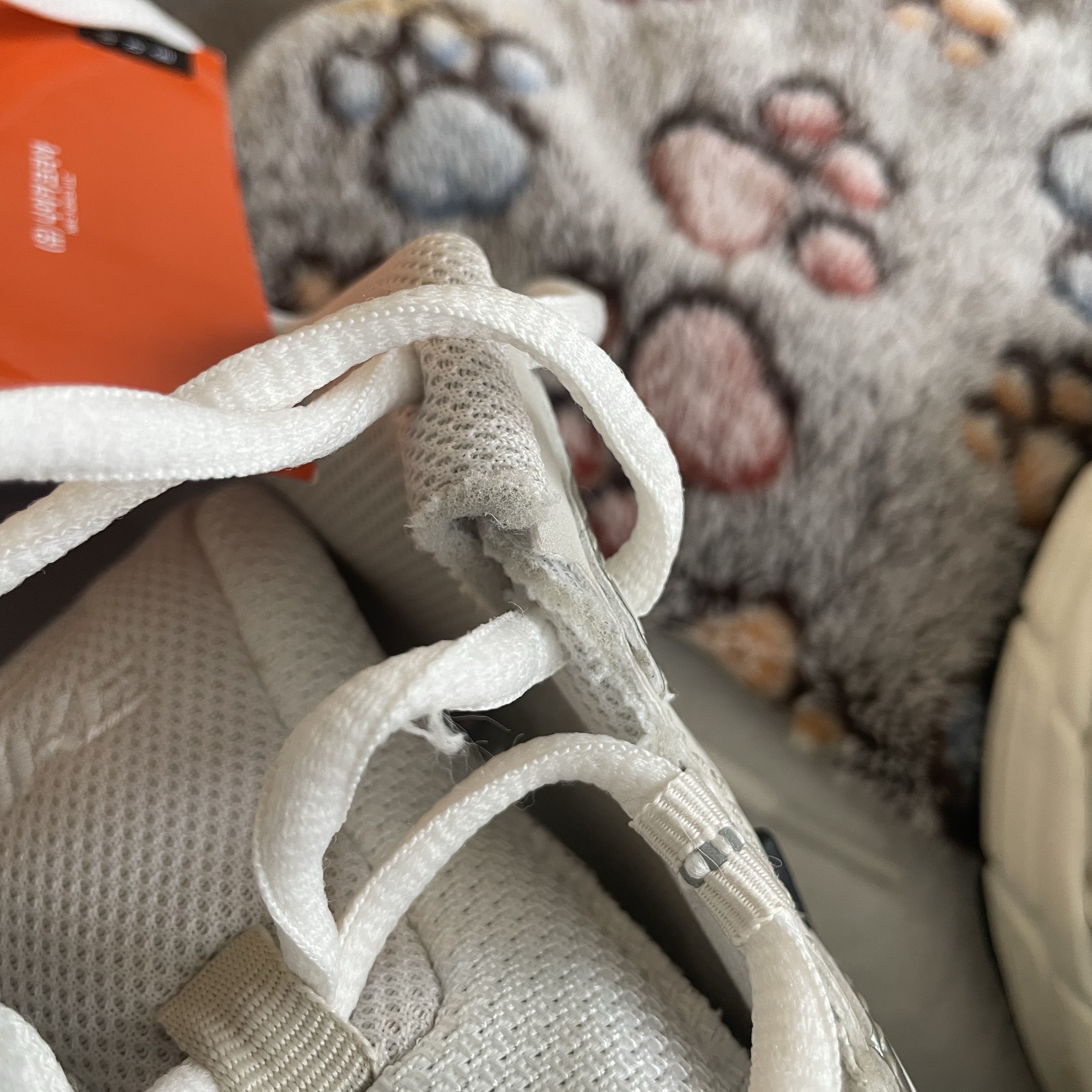 (W) Nike V5 RNR Summit White Sail 착용 스타일 - 3