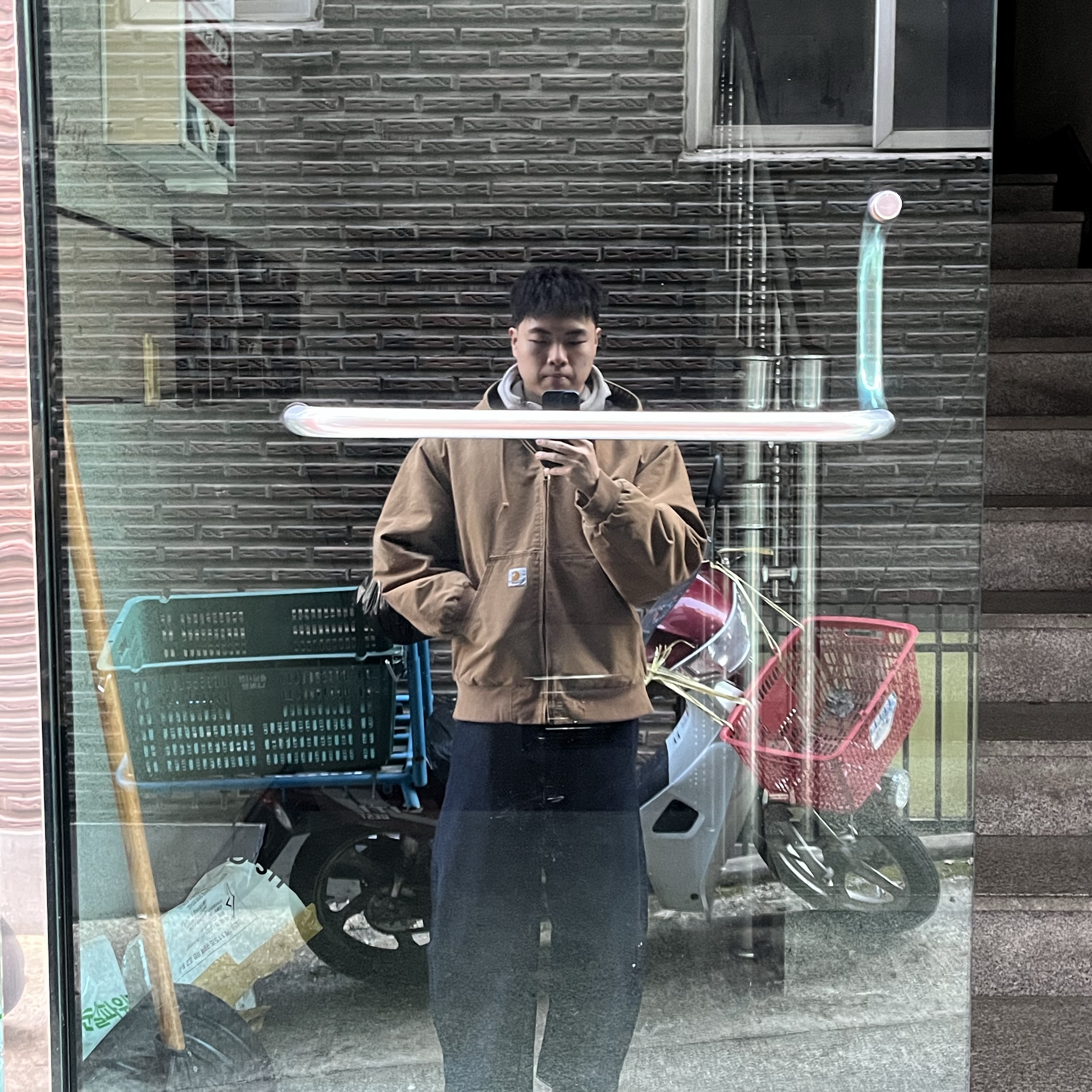 Carhartt WIP OG Active Jacket Hamilton Brown Stone Canvas 착용 스타일
