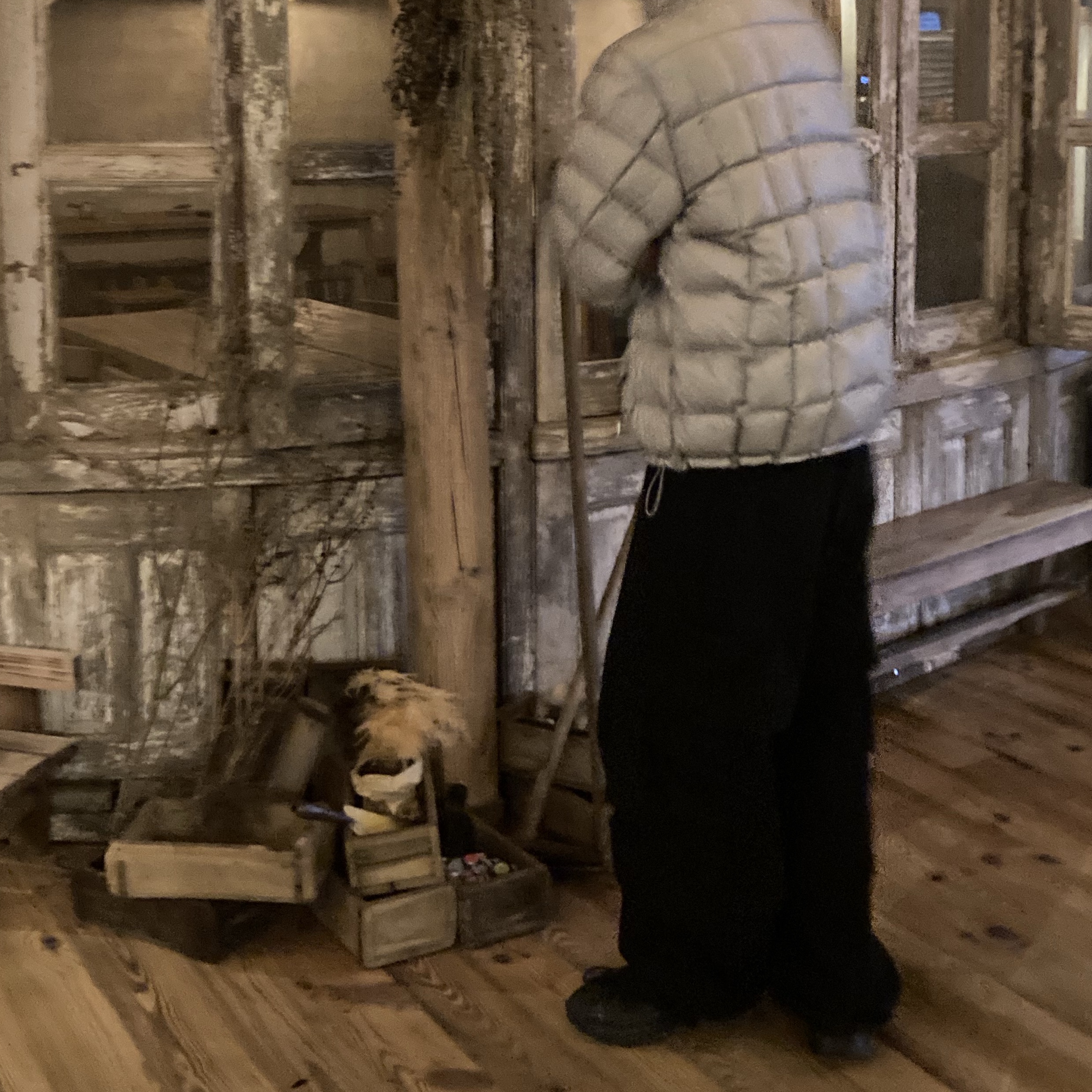 999Humanity Modular Light Goose Puffer Light Grey, Kamien Titan Baggy Pants Black 착용 스타일 - 3