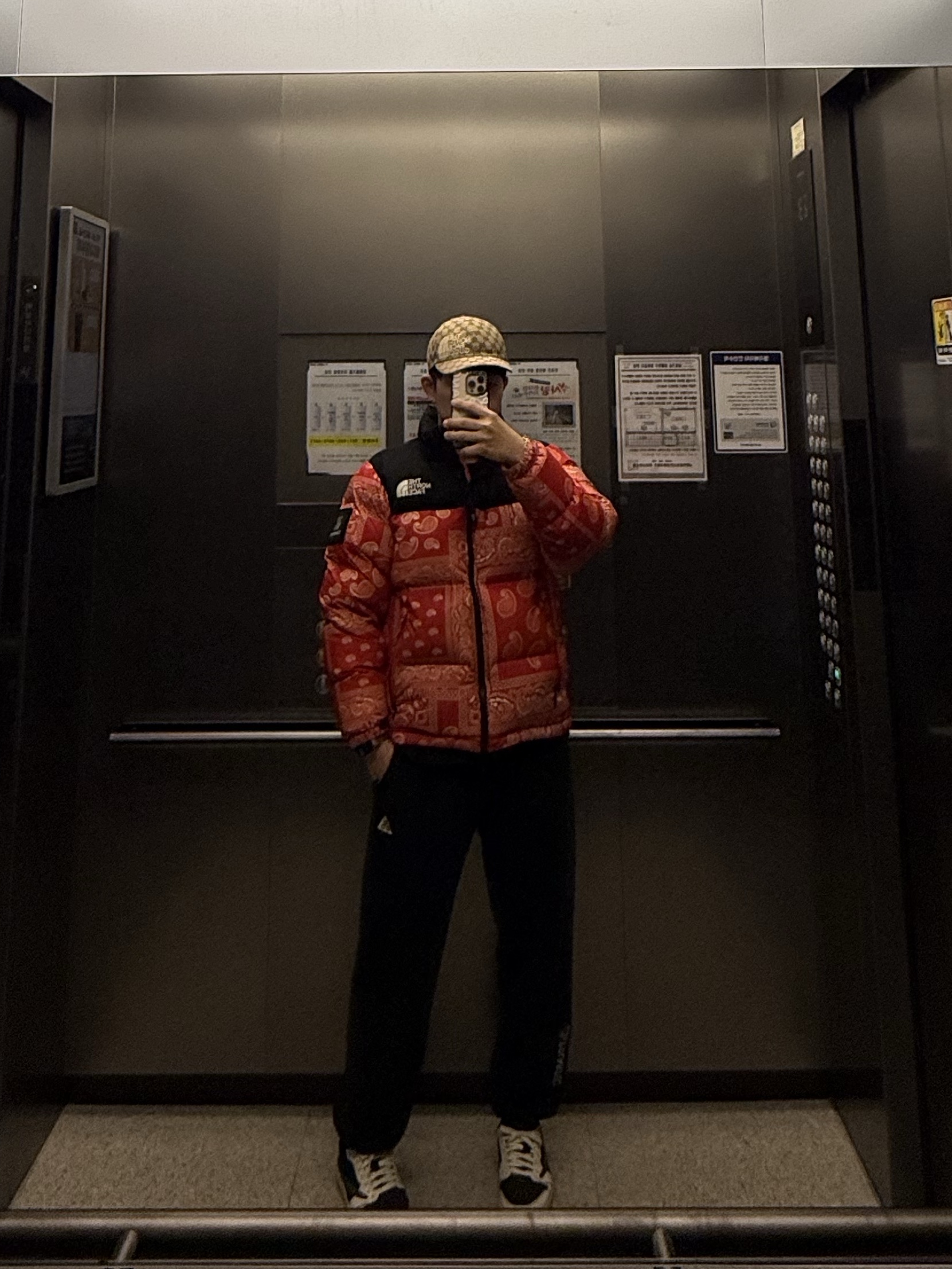 The North Face Nuptse Down Jacket Red 착용 스타일