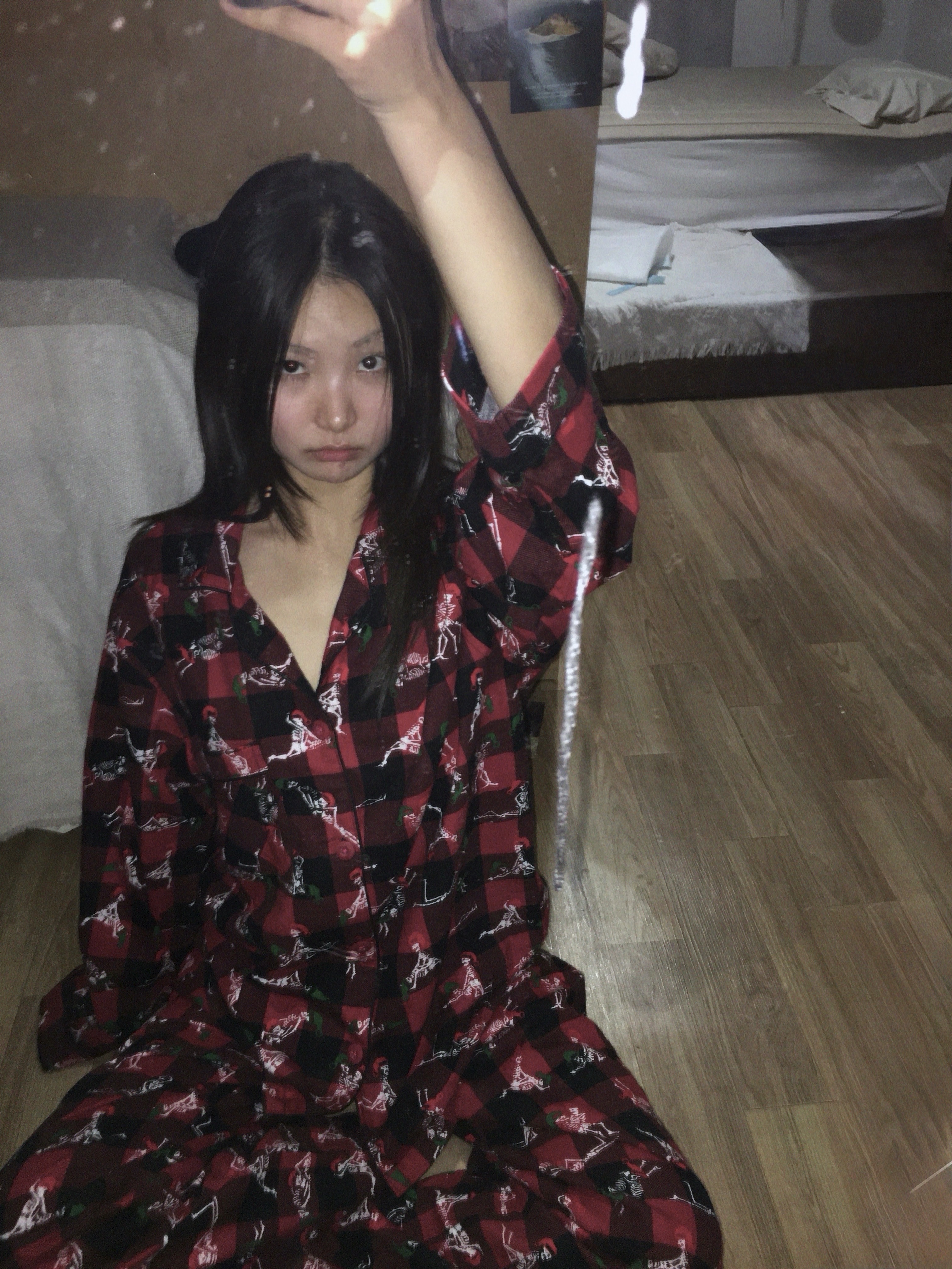 Supreme Holiday Pajama Set Plaid - 25FW 착용 스타일 - 4