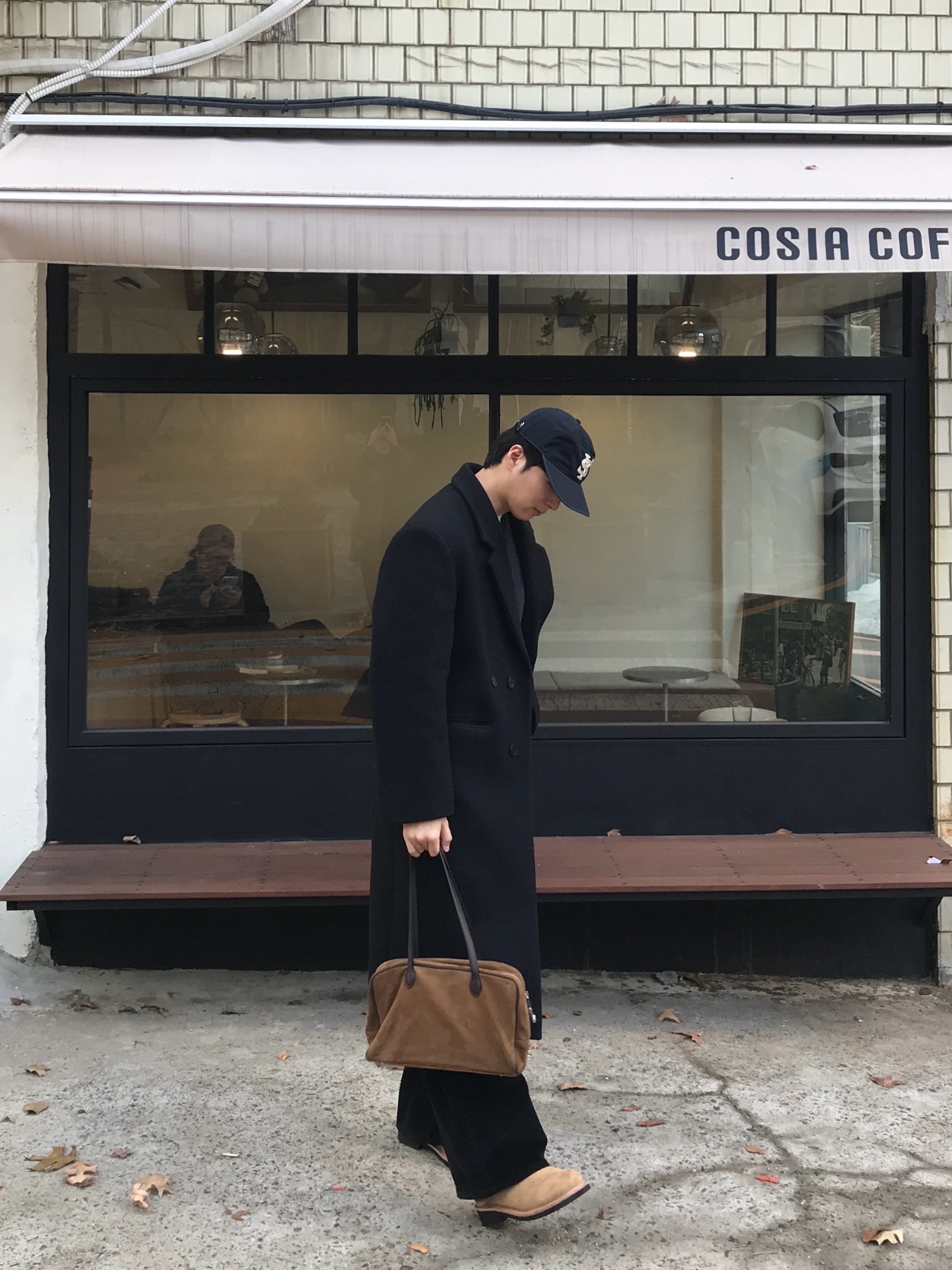 noun Layered V Neck Knit Charcoal, Sunday Ceremony Sy Logo 5 Panel Cotton Cap - Navy 착용 스타일 - 8