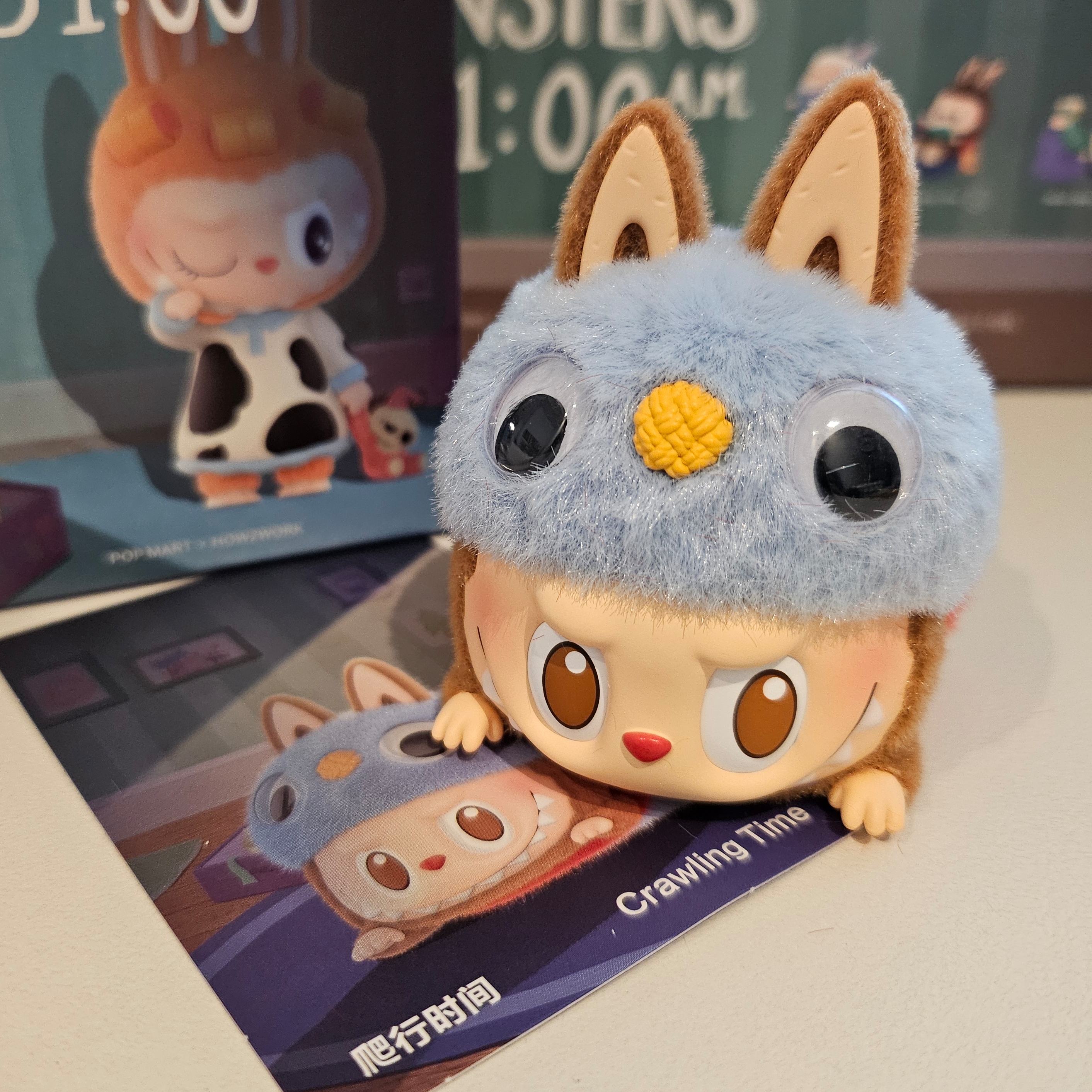 Pop Mart Labubu The Monsters 1:00 A.M. Series Figures Sealed Case (1 Blind Box), Pop Mart Labubu The Monsters 1:00 A.M. Series Figures Crawling Time (Opened Case) 착용 스타일