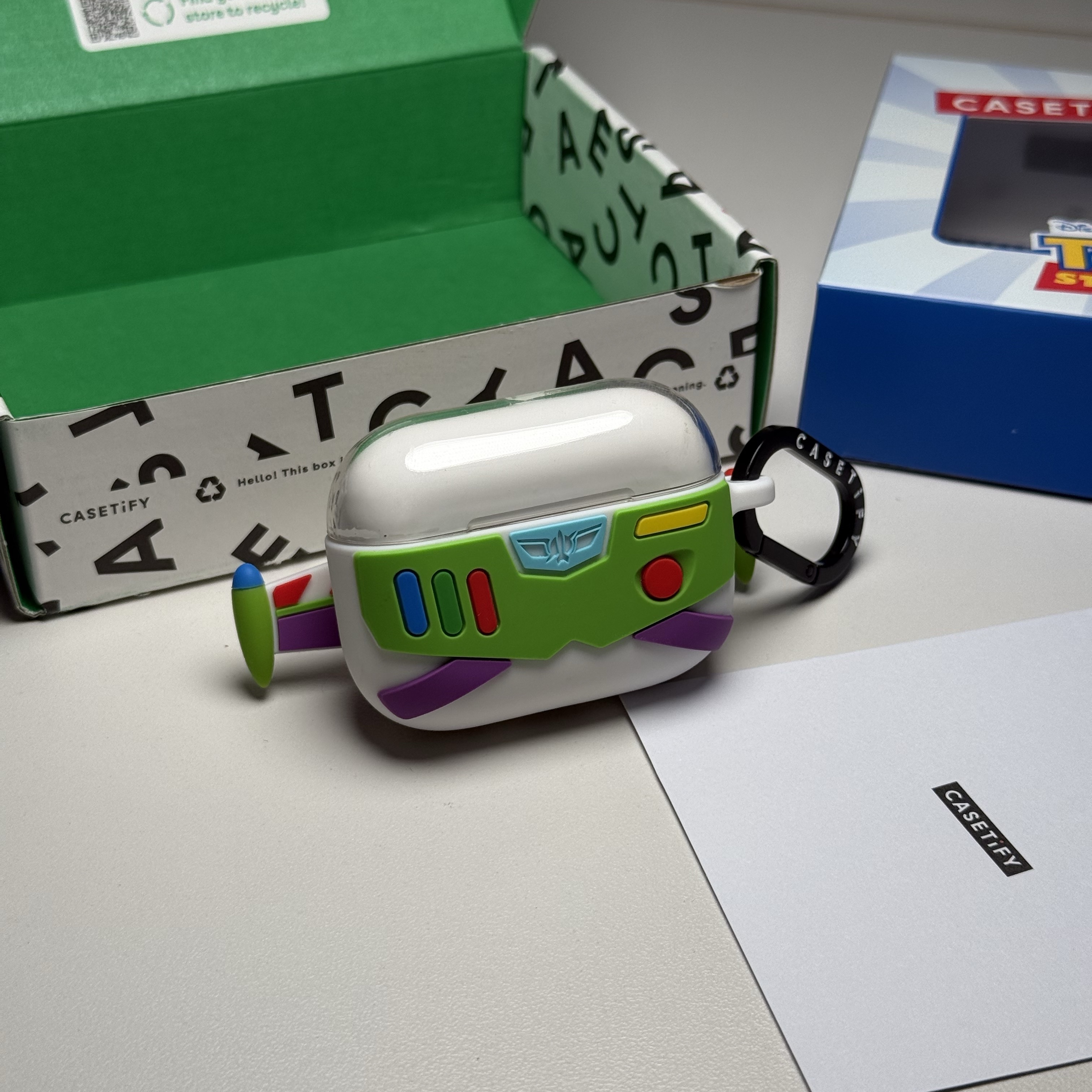 Casetify x Toy Story Buzz Lightyear Collectible AirPods Pro 1st/2nd Gen Case 착용 스타일