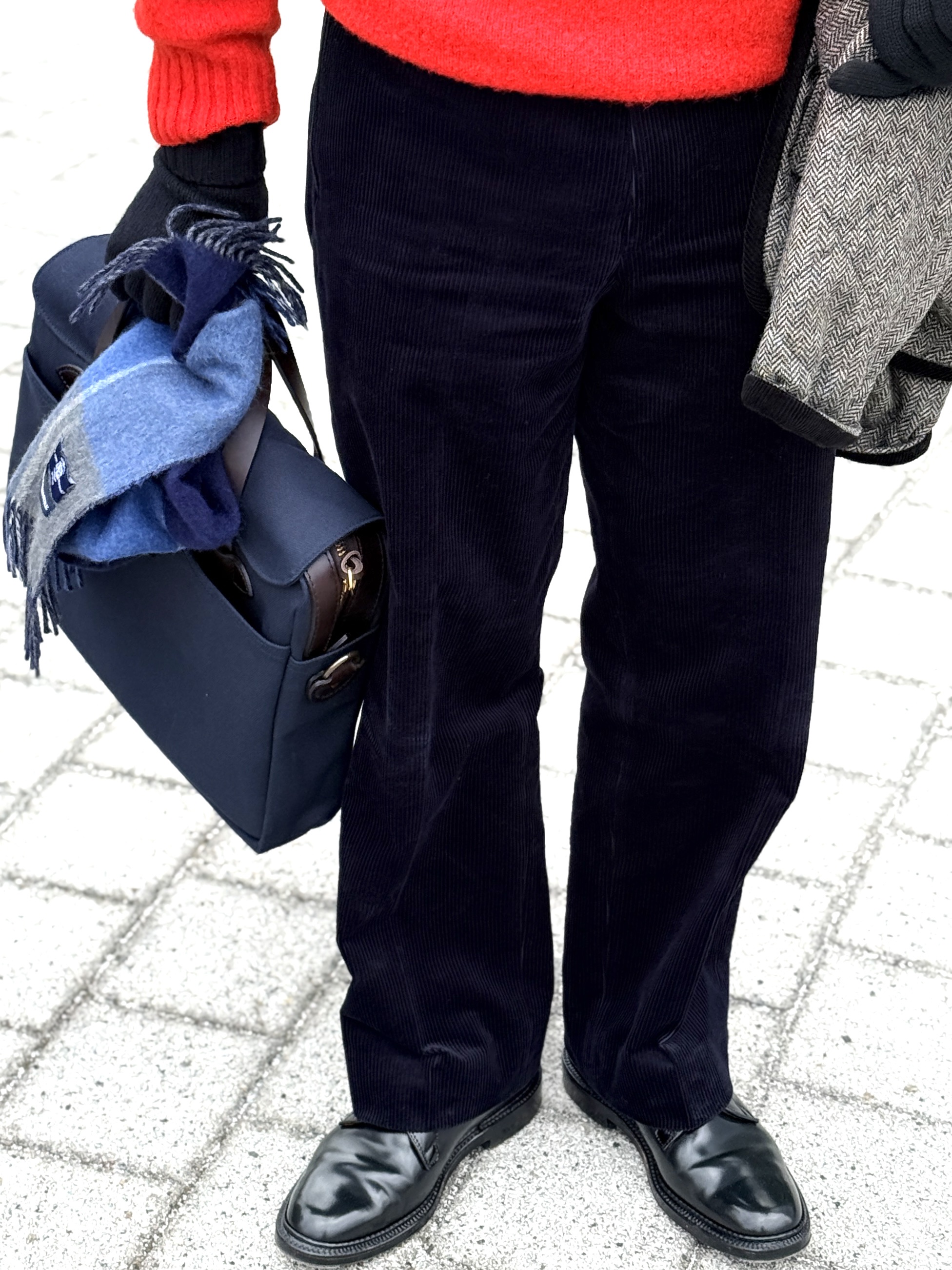 Alden 9901 Cordovan Plain Toe Blucher Oxford Black - D, Filson Rugged Twill Original Briefcase Navy 착용 스타일 - 6