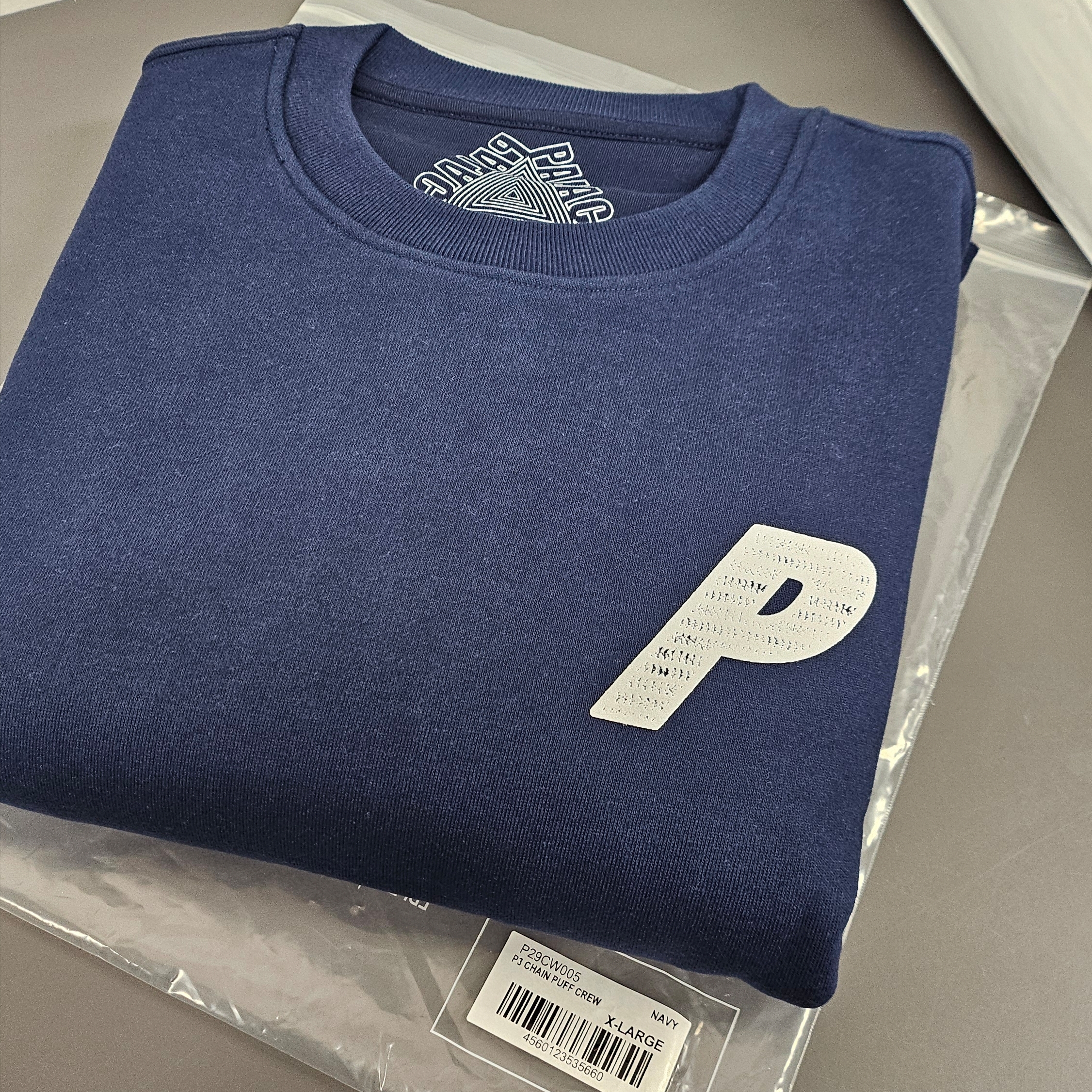 Palace P3 Chain Puff Crew Navy - 25FW 착용 스타일
