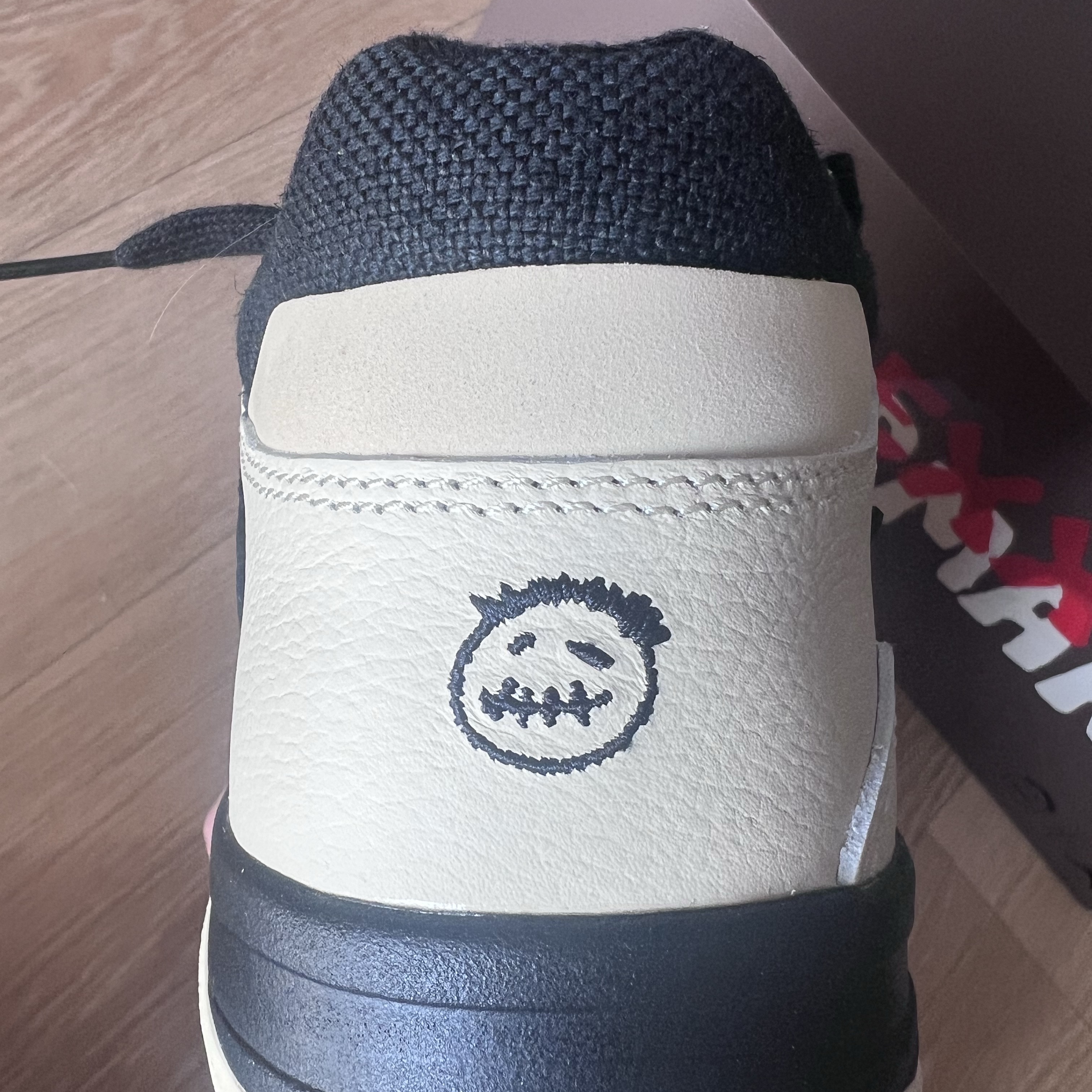 Jordan x Travis Scott Jumpman Jack TR Bright Cactus 착용 스타일 - 3