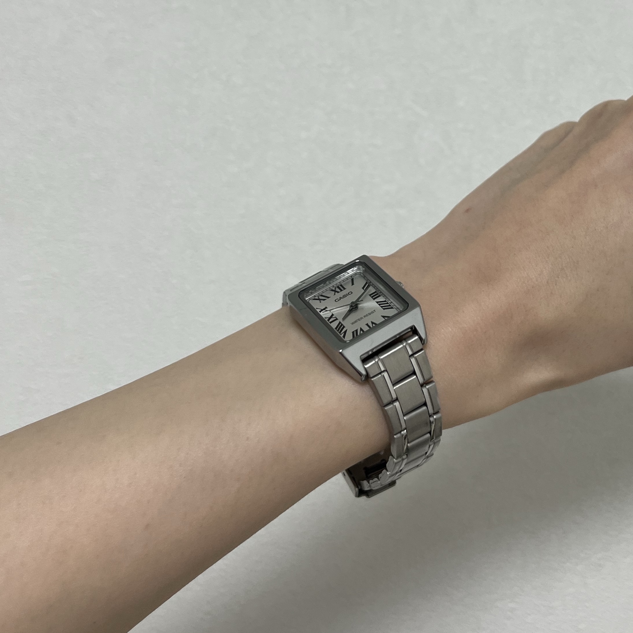Casio LTP-V007D-7B 착용 스타일 - 4