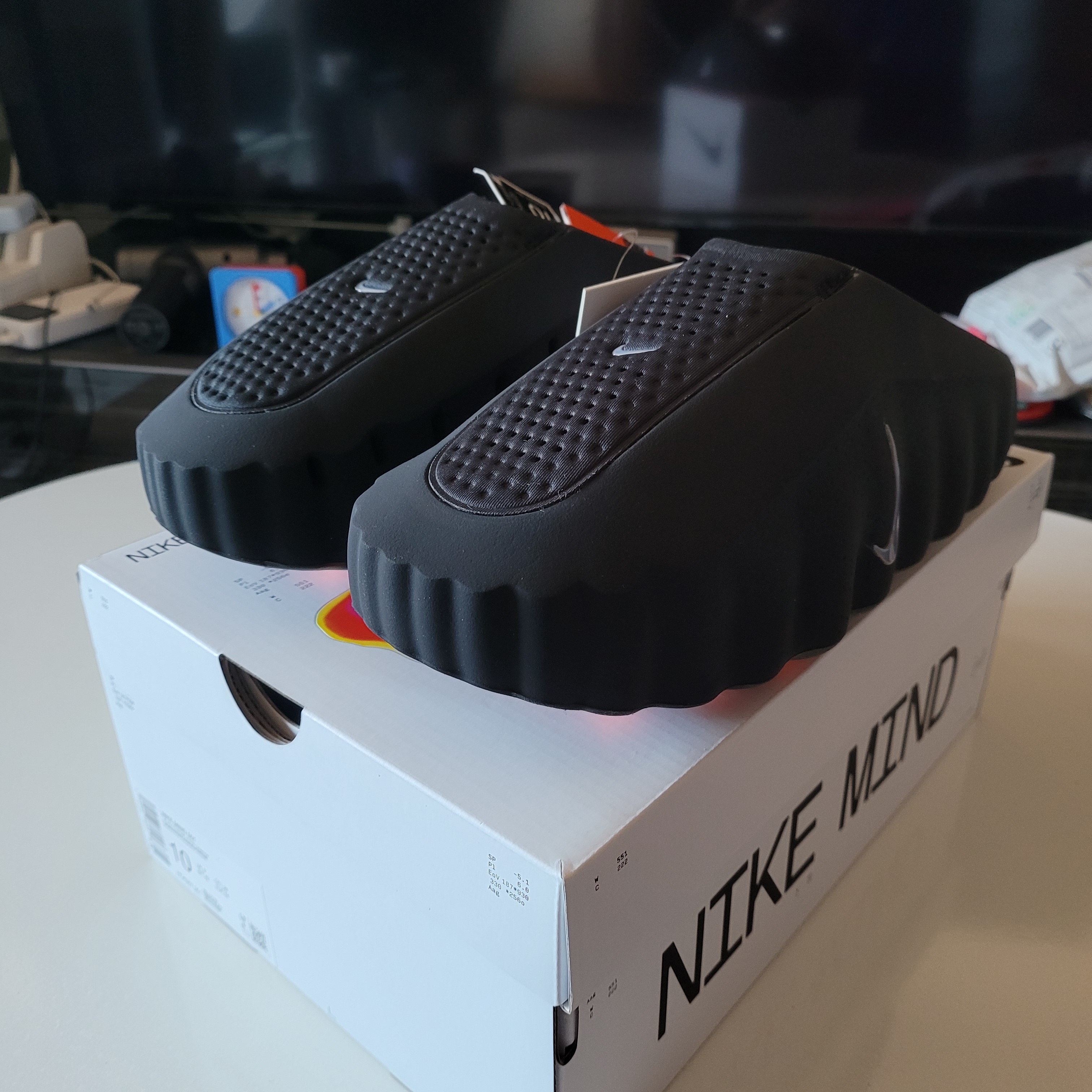 Nike Mind 001 Black Chrome 착용 스타일 - 3