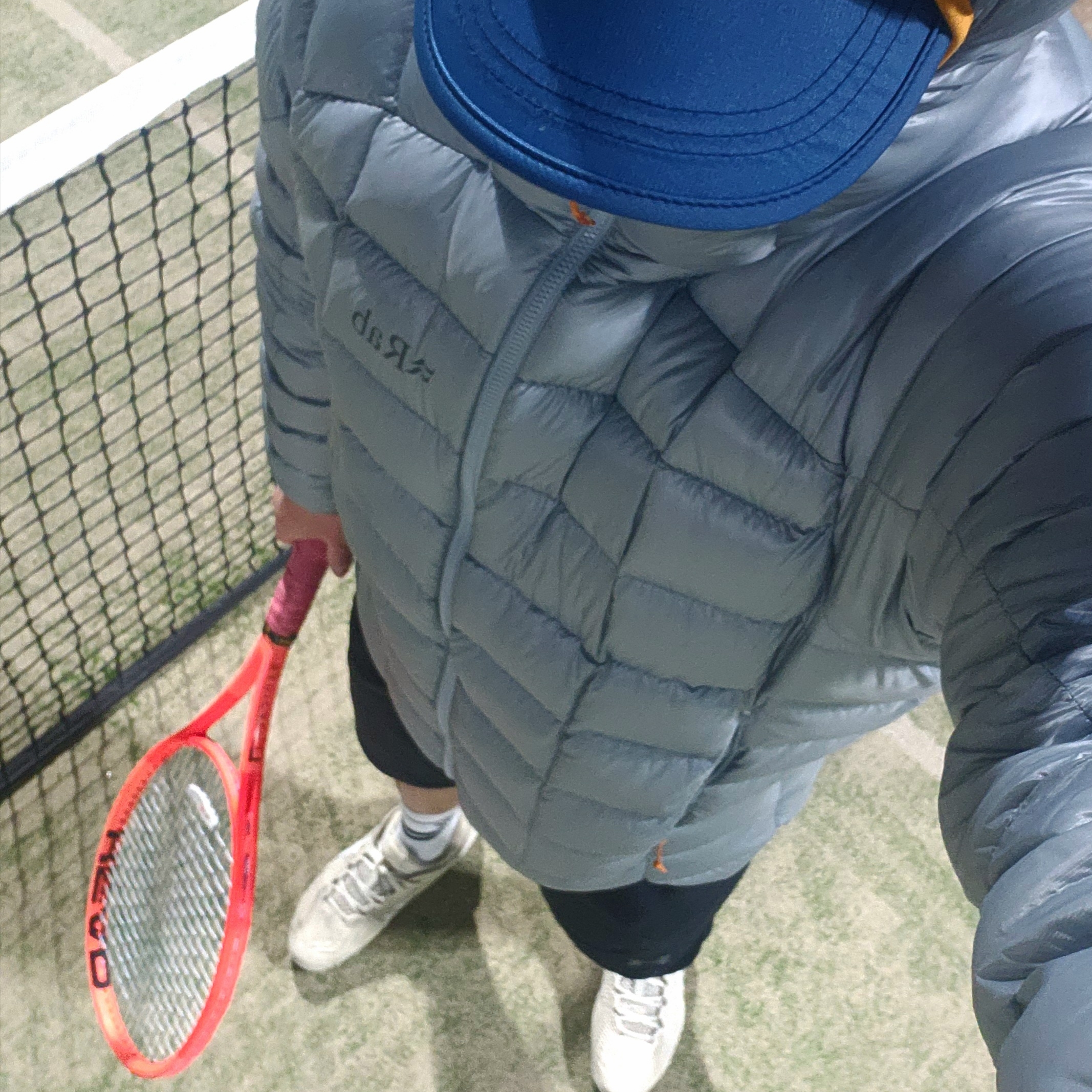 Rab Mythic G Down Jacket Cloud 착용 스타일
