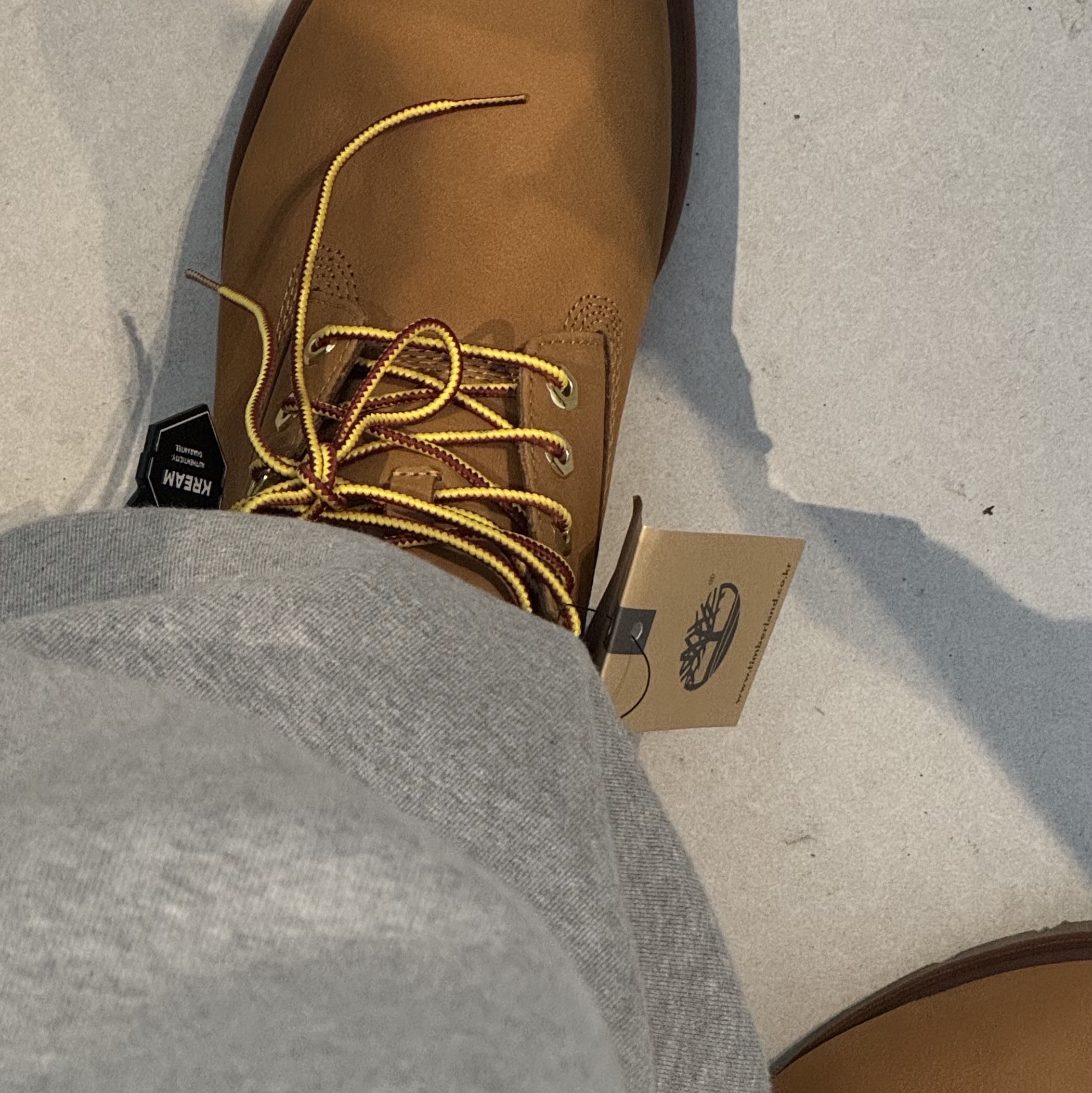 Timberland 6 Inch Laceup Basic Boots Wheat Brown - Wide, Supreme Small Box Half Zip Pullover Navy - 25SS 착용 스타일 - 2