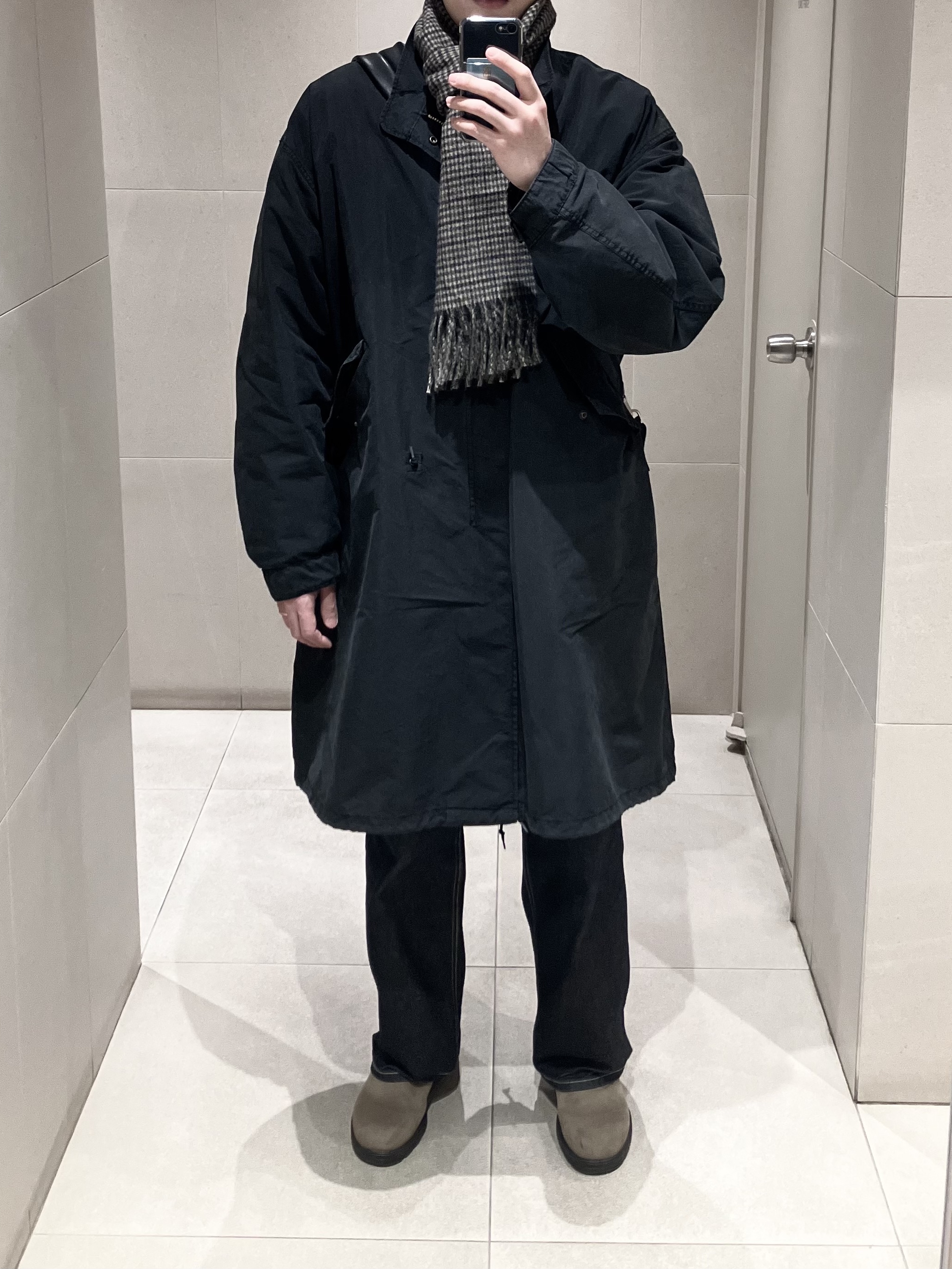 Ciota M-65 Fishtail Parka Stone Wash Black - 25FW, Blundstone Classic 1941 Chelsea Boots Stone Nubuck 착용 스타일 - 1