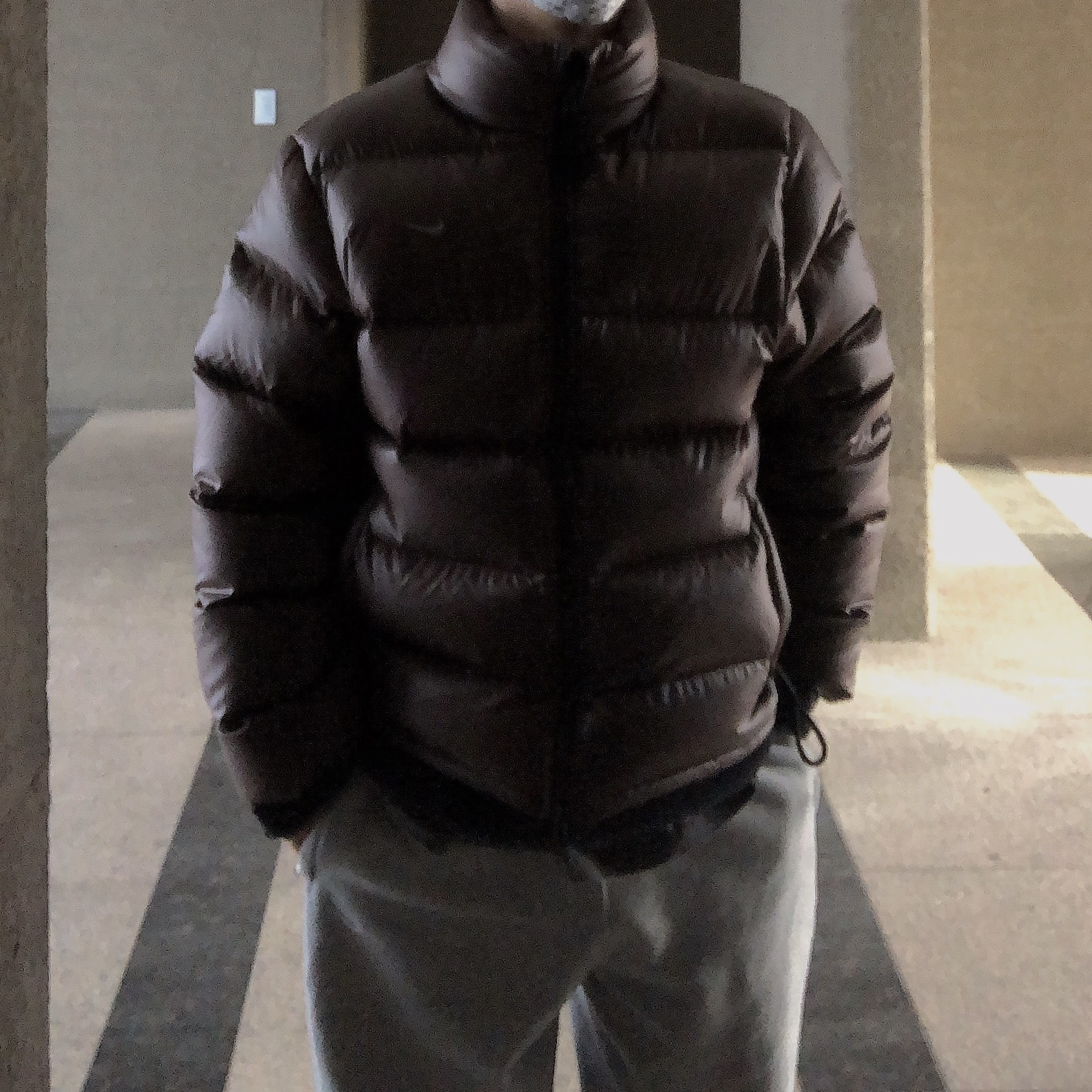 Nike x Drake Nocta Sunset Puffer Jacket Baroque Brown Olive Grey - Asia 착용 스타일 - 2
