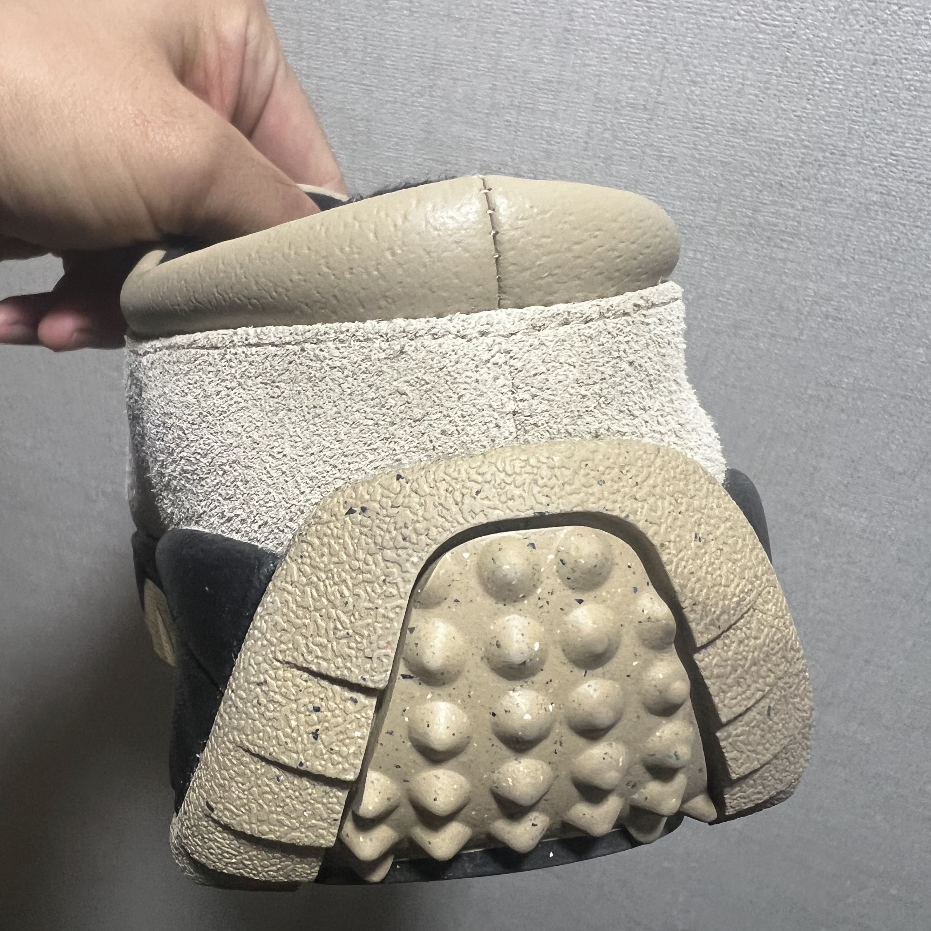 Nike ACG Rufus Limestone and Black 착용 스타일 - 3