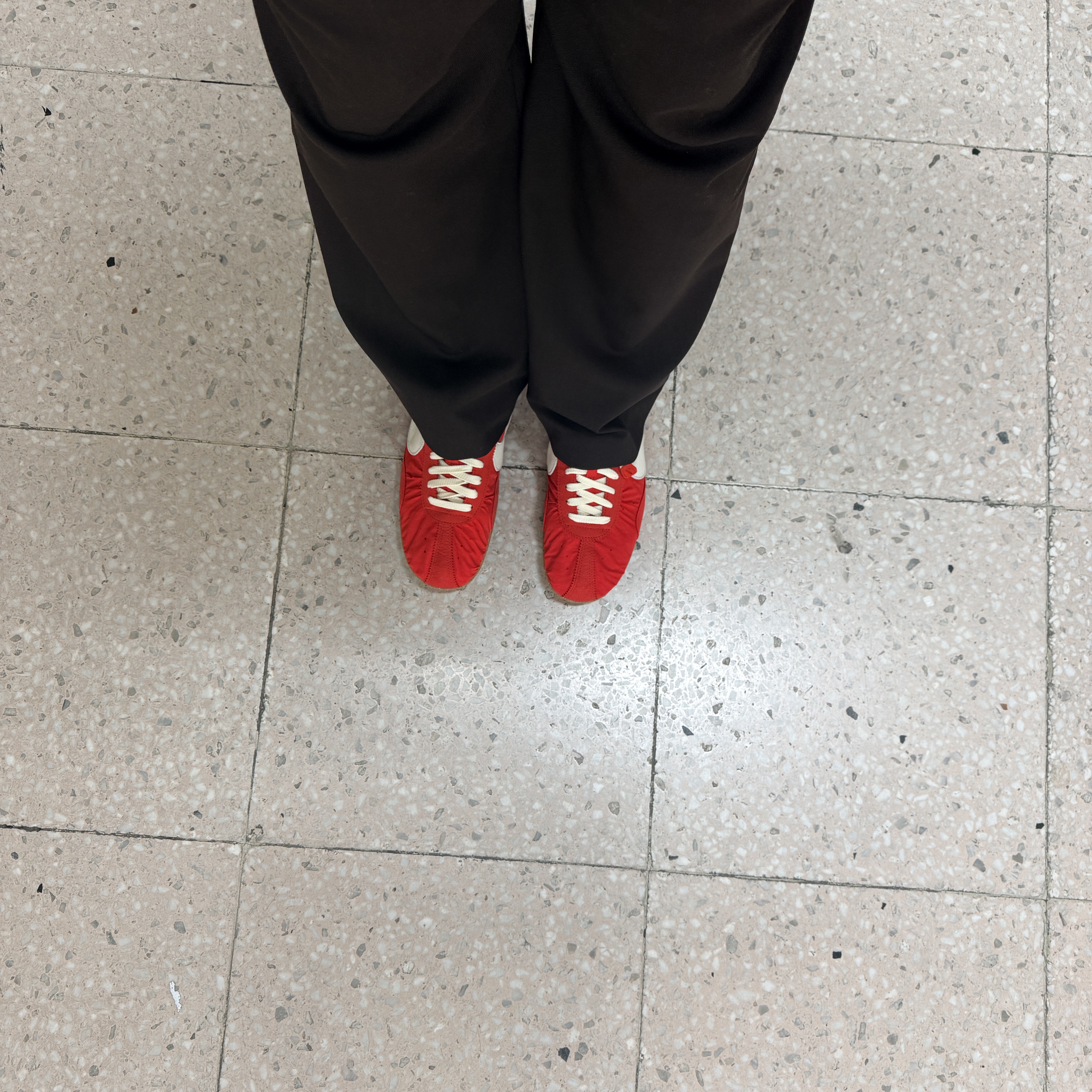 Nike x Jacquemus Moon Shoe SP University Red and Bicycle Yellow 착용 스타일