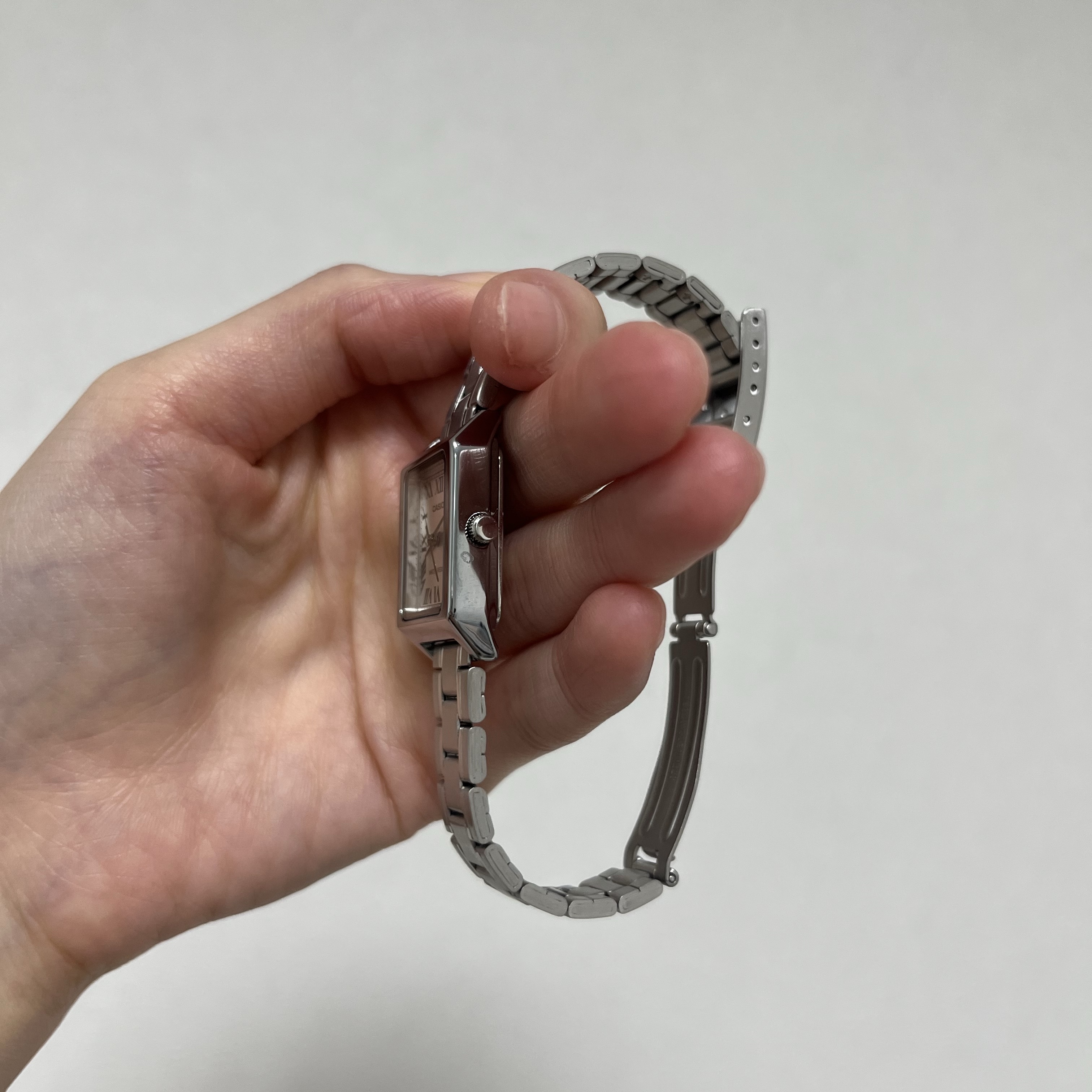 Casio LTP-V007D-7B 착용 스타일 - 2