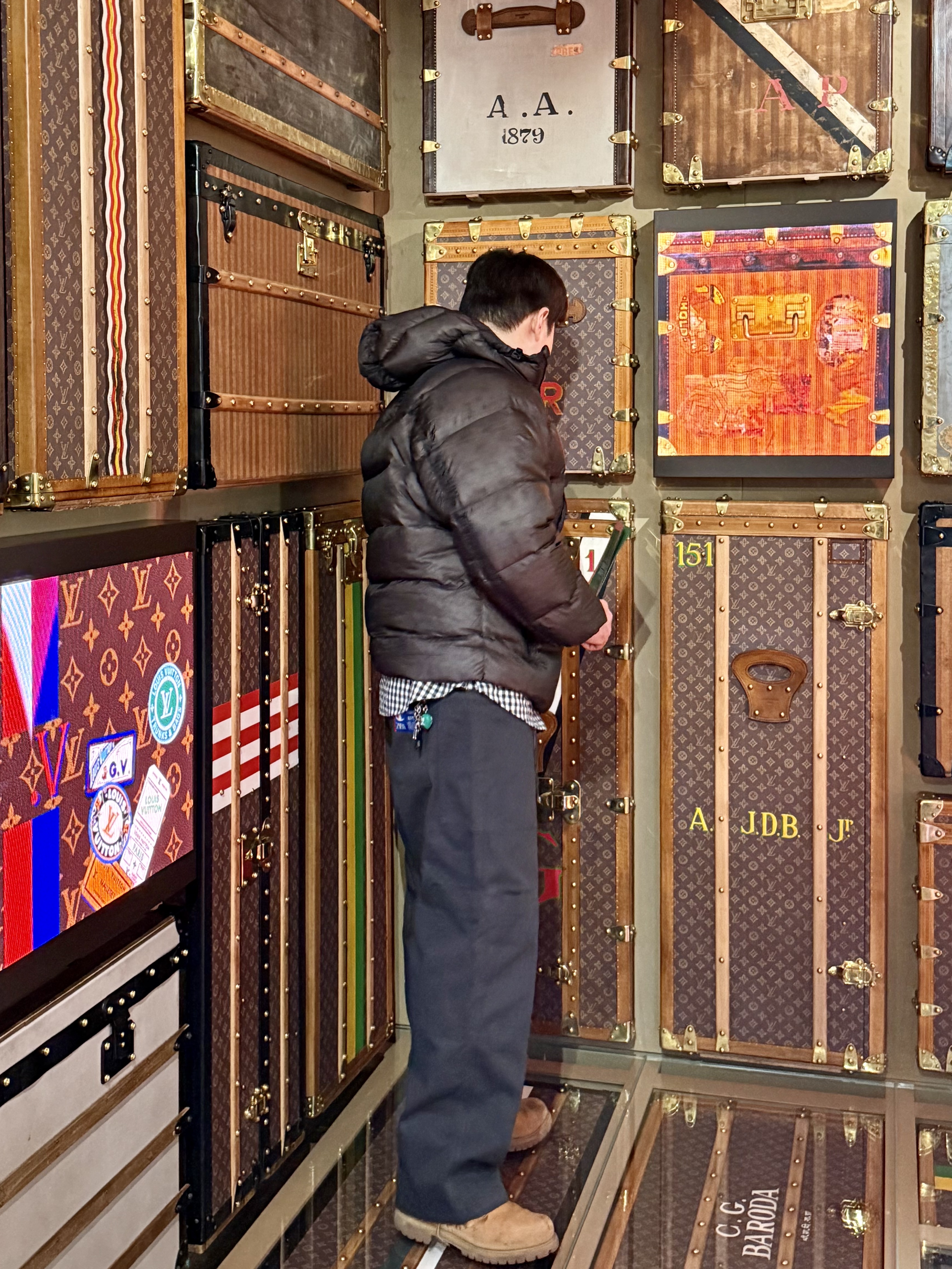 Zara x Champion Drawstring Cargo Pants Anthracite Gray, Human Made Heart Rubber Key Chain Green 착용 스타일