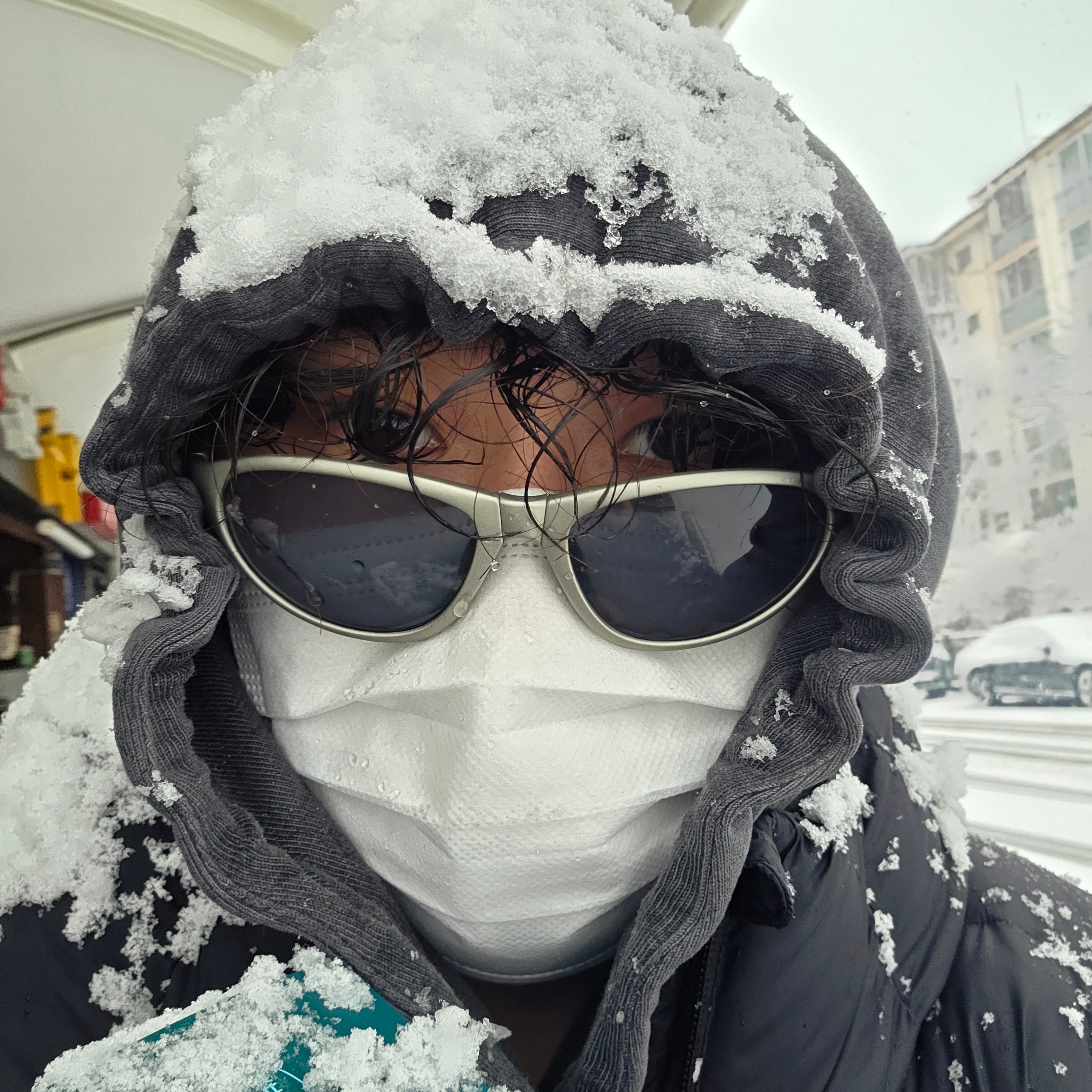 Montbell Trekking Glasses Silver Metallic Light Grey, Nike ACG Therma-Fit ADV Lunar Lake Loose Hooded Jacket Black Summit White - Asia 착용 스타일 - 1