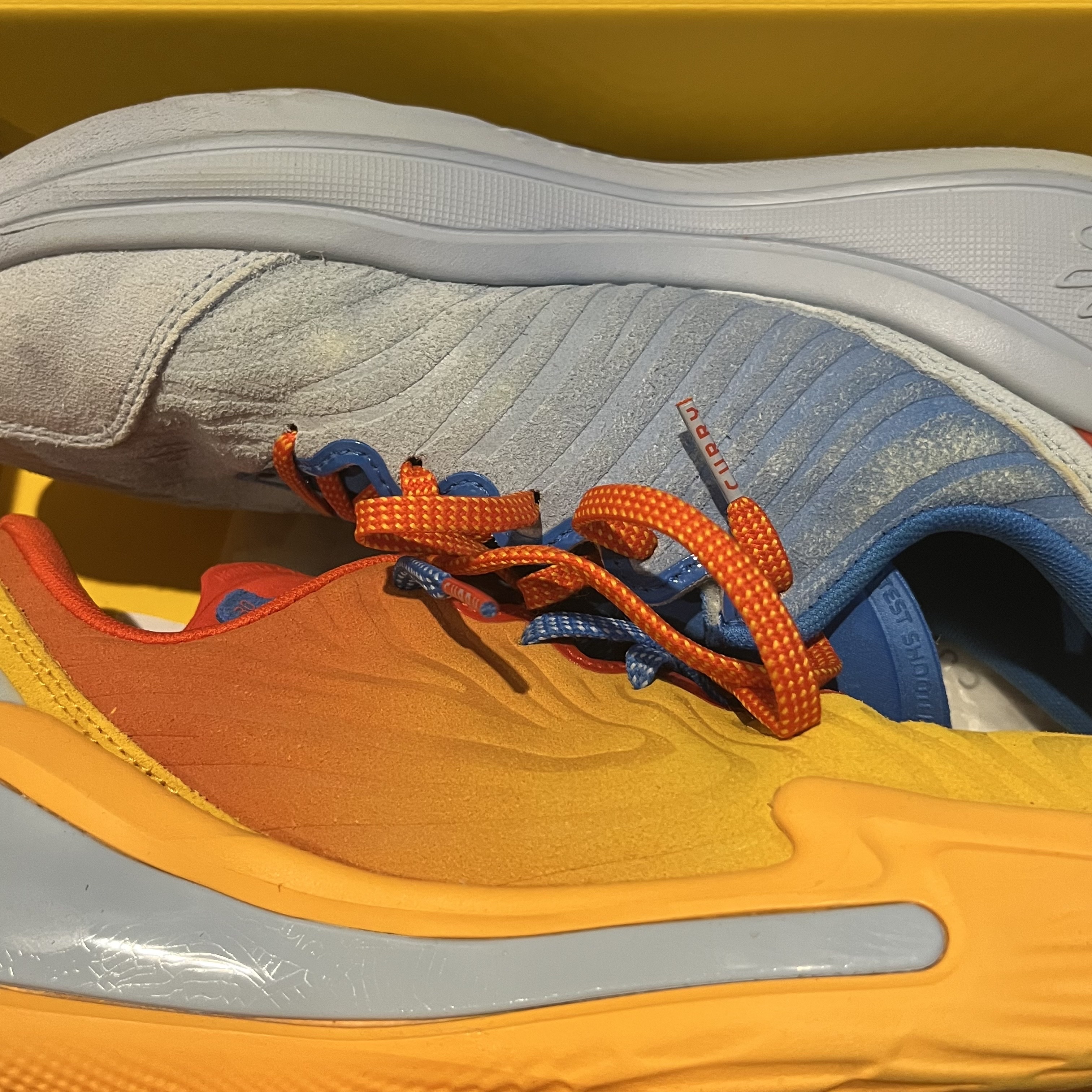 Under Armour Curry Flow 12 What The Bay Multi-Color 착용 스타일