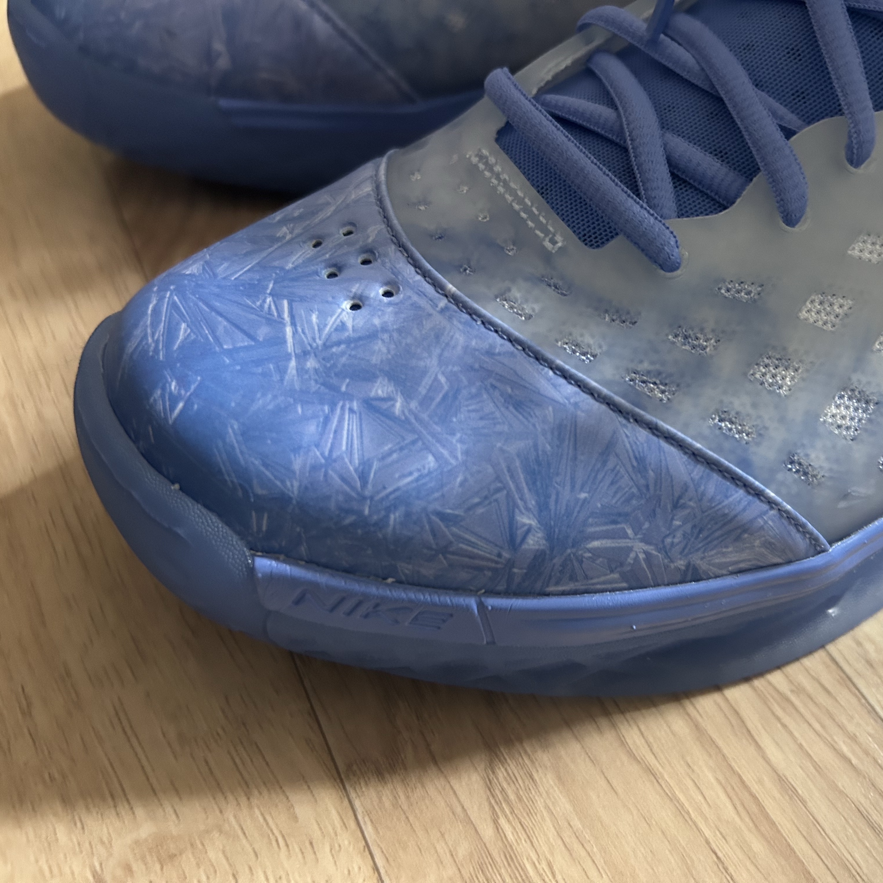 Nike Kobe 3 Proto Royal Pulse 착용 스타일