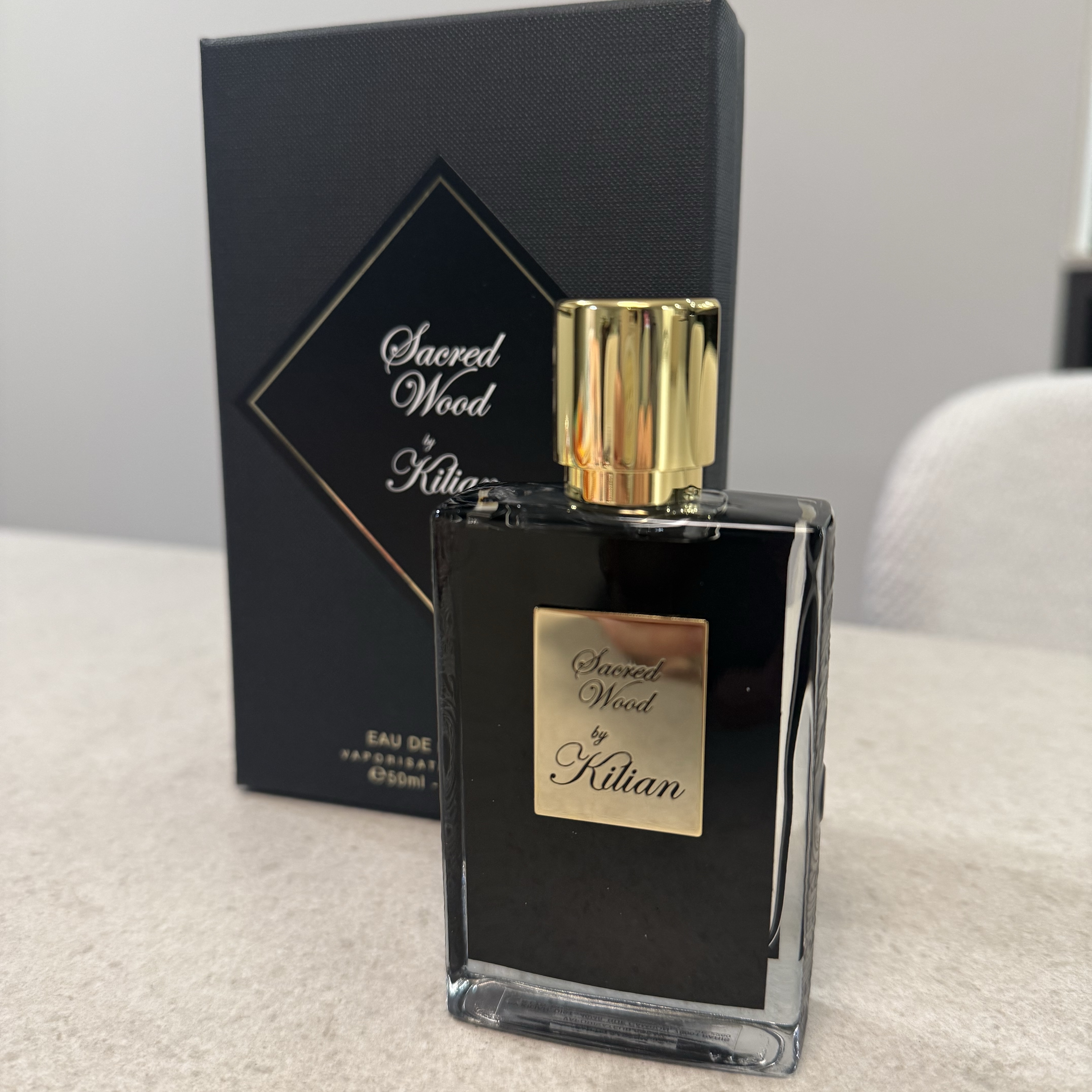 Kilian Sacred Wood 50ml 착용 스타일