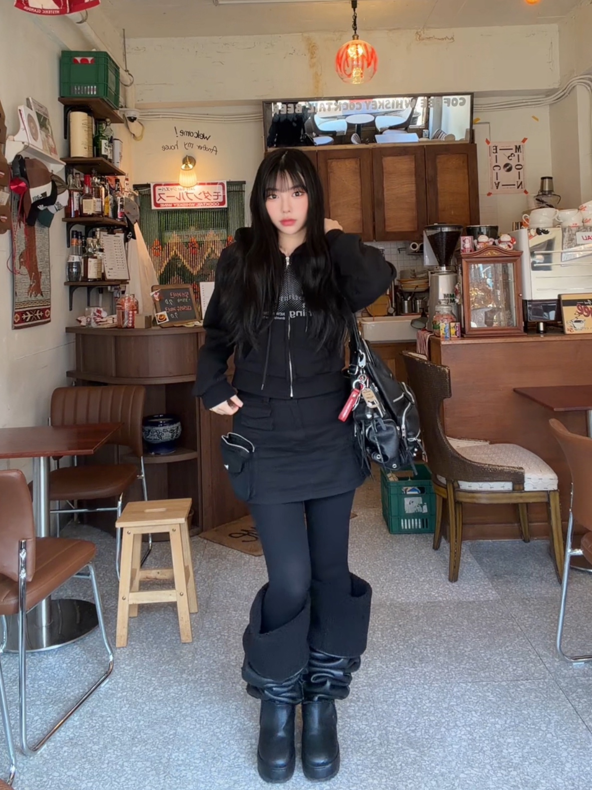 Hysteric Glamour Woman On Skull Pt Keychain Red, Balenciaga Le Cagole Coin Purse Black 착용 스타일 - 1