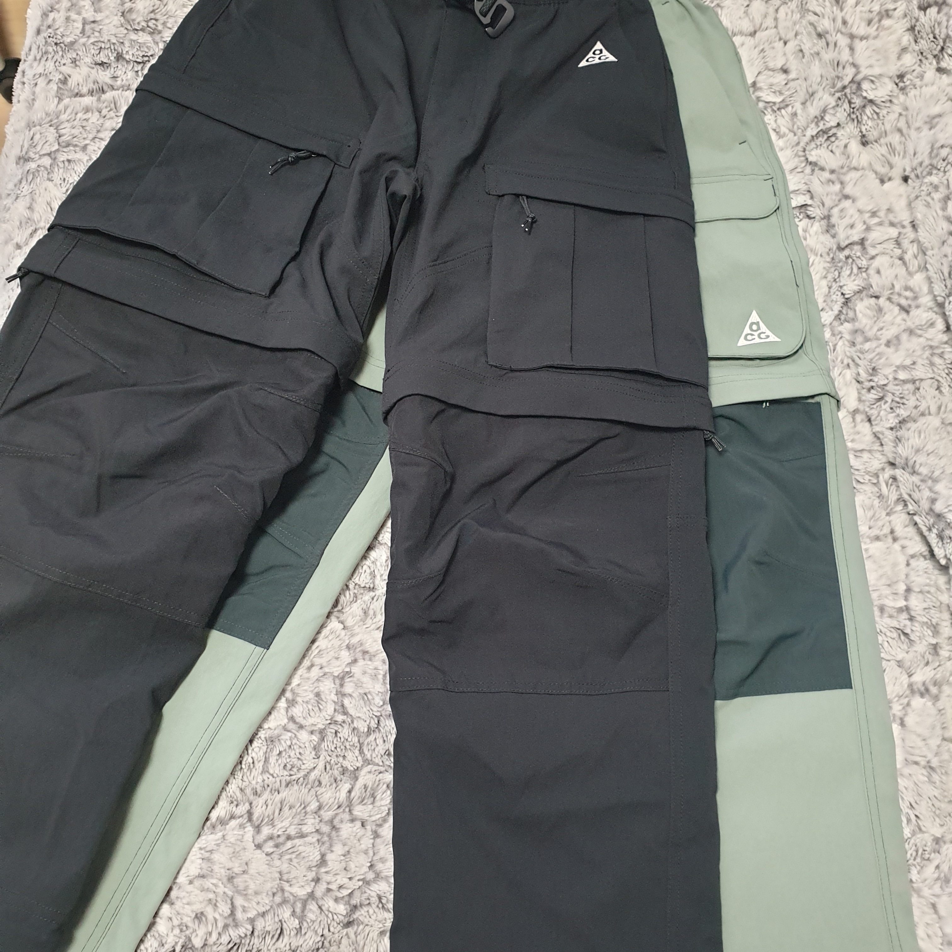 Nike ACG Smith Summit Cargo Pants Black Anthracite - Asia, Nike ACG Smith Summit Zip Cargo Pants Clay Green Seaweed - Asia 착용 스타일