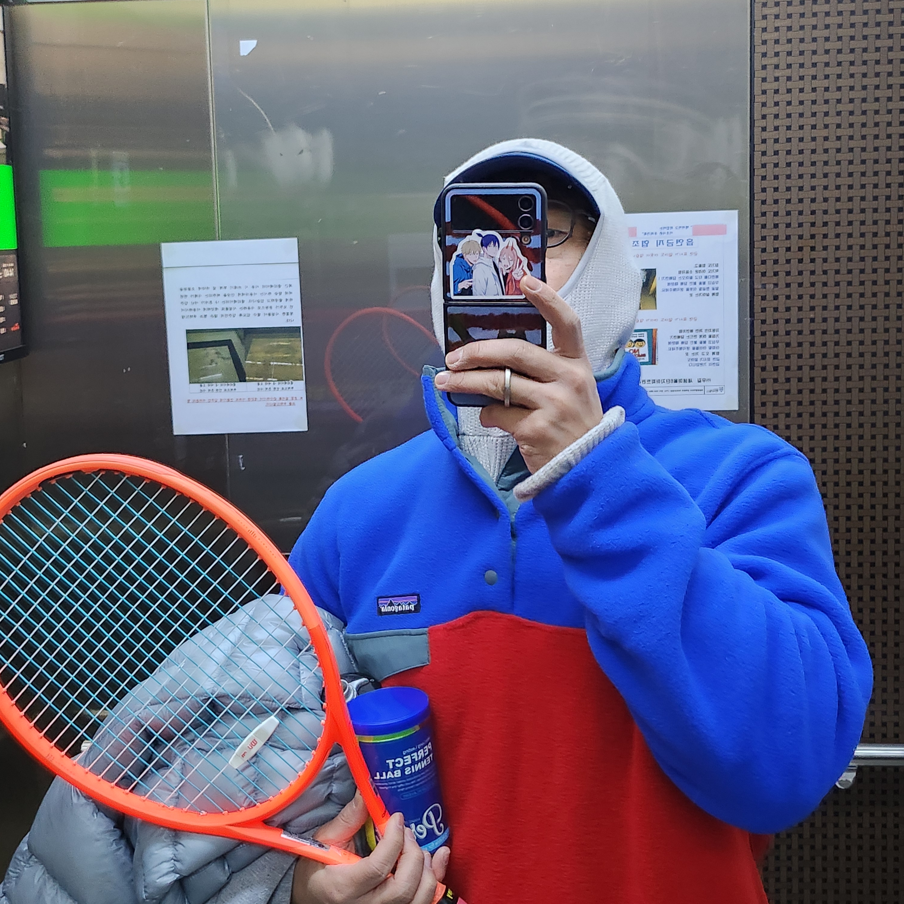 Patagonia Lightweight Synchilla Snap-T Fleece Pullover Touring Red 착용 스타일 - 1