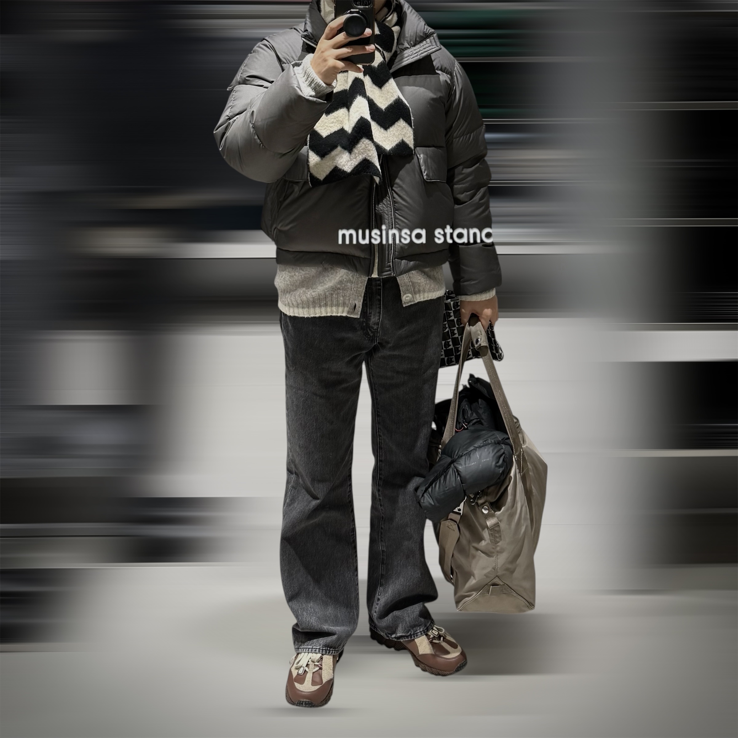 Nike x Jacquemus Air Humara LX Ale Brown and Gold, Howlin Shaggy Bear Cardigan Galaxy 착용 스타일