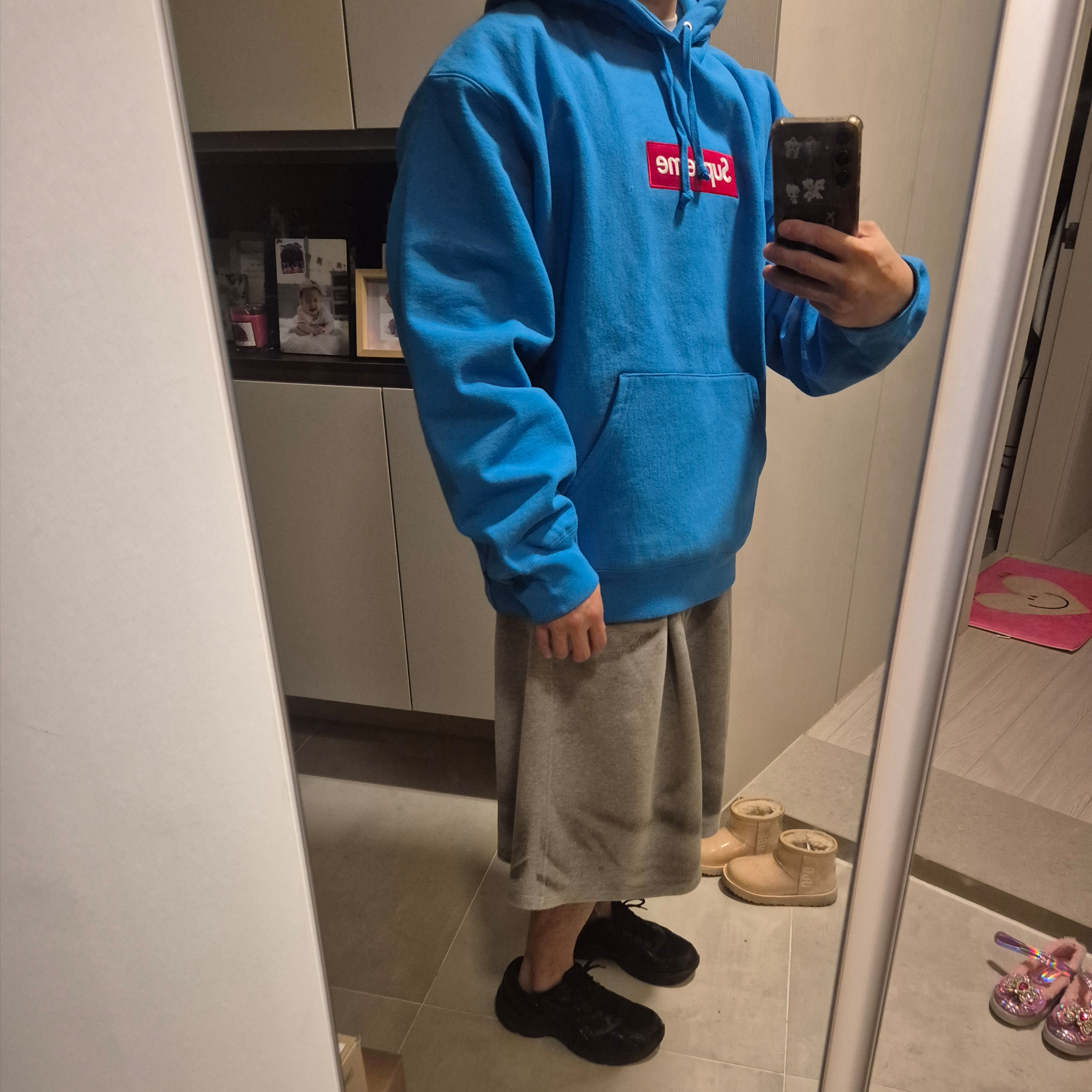Supreme Box Logo Hooded Sweatshirt Cyan - 25FW 착용 스타일 - 1