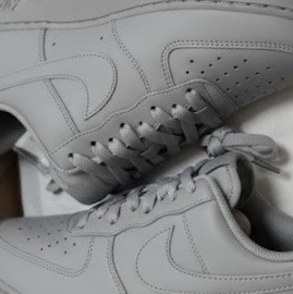 Nike Air Force 1 '07 College Grey 착용 스타일