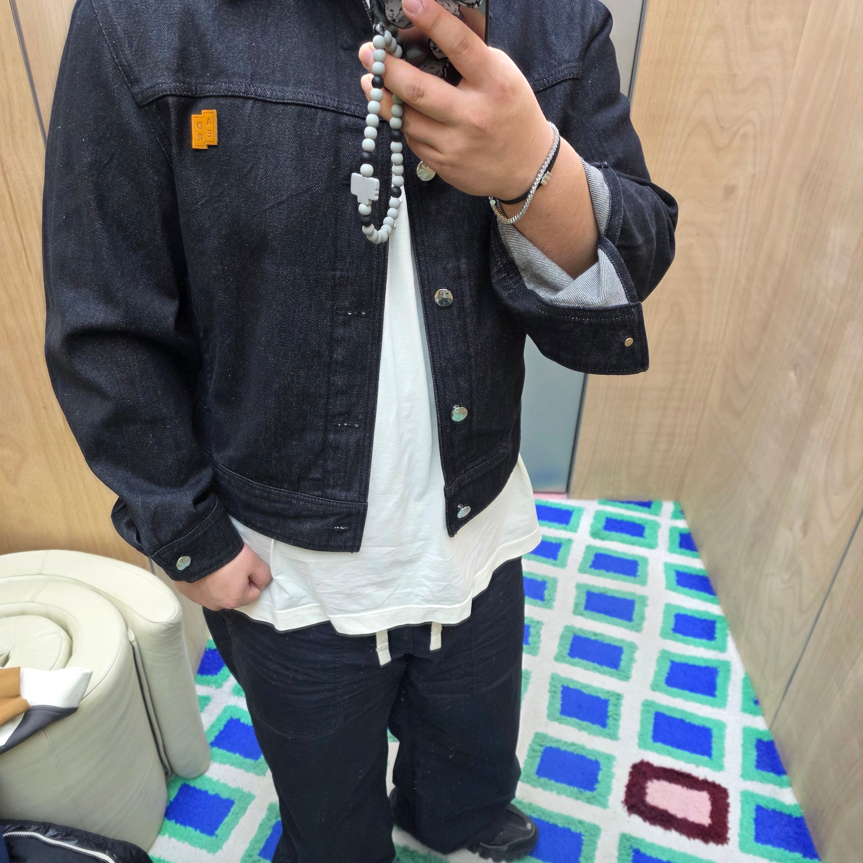 Ader Error Sig; SV Tag Trucker Jacket 01 Noir, Celine Triomphe Beach Bracelet Acrylic Brass with Rhodium Finish Black 착용 스타일