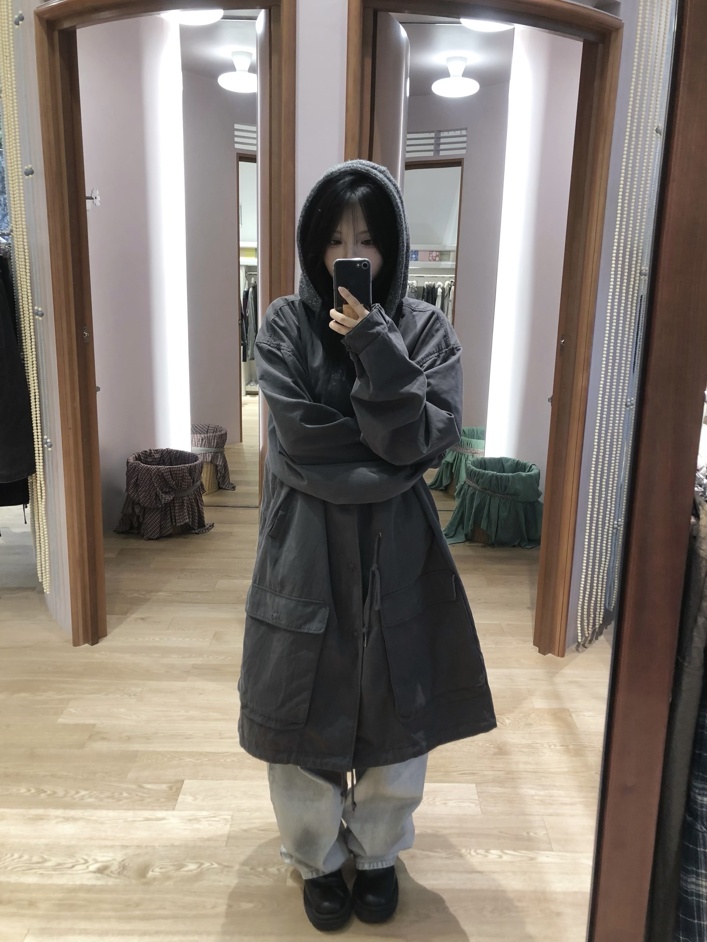 COYSEIO Washed Military Jacket Mud Charcoal 착용 스타일 - 4