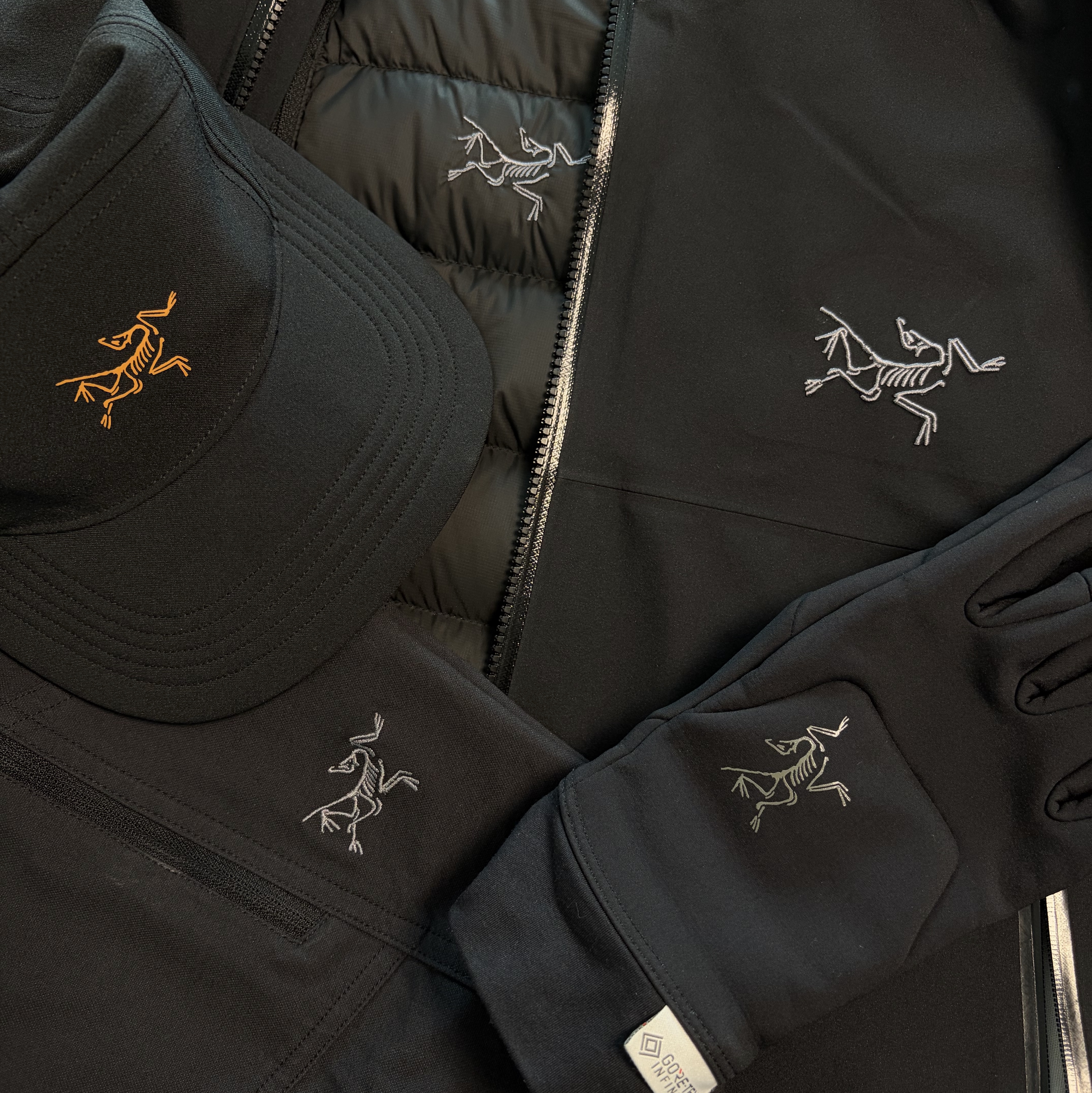 Arc'teryx Cerium Jacket Black, Arc'teryx Beta Jacket Black 착용 스타일