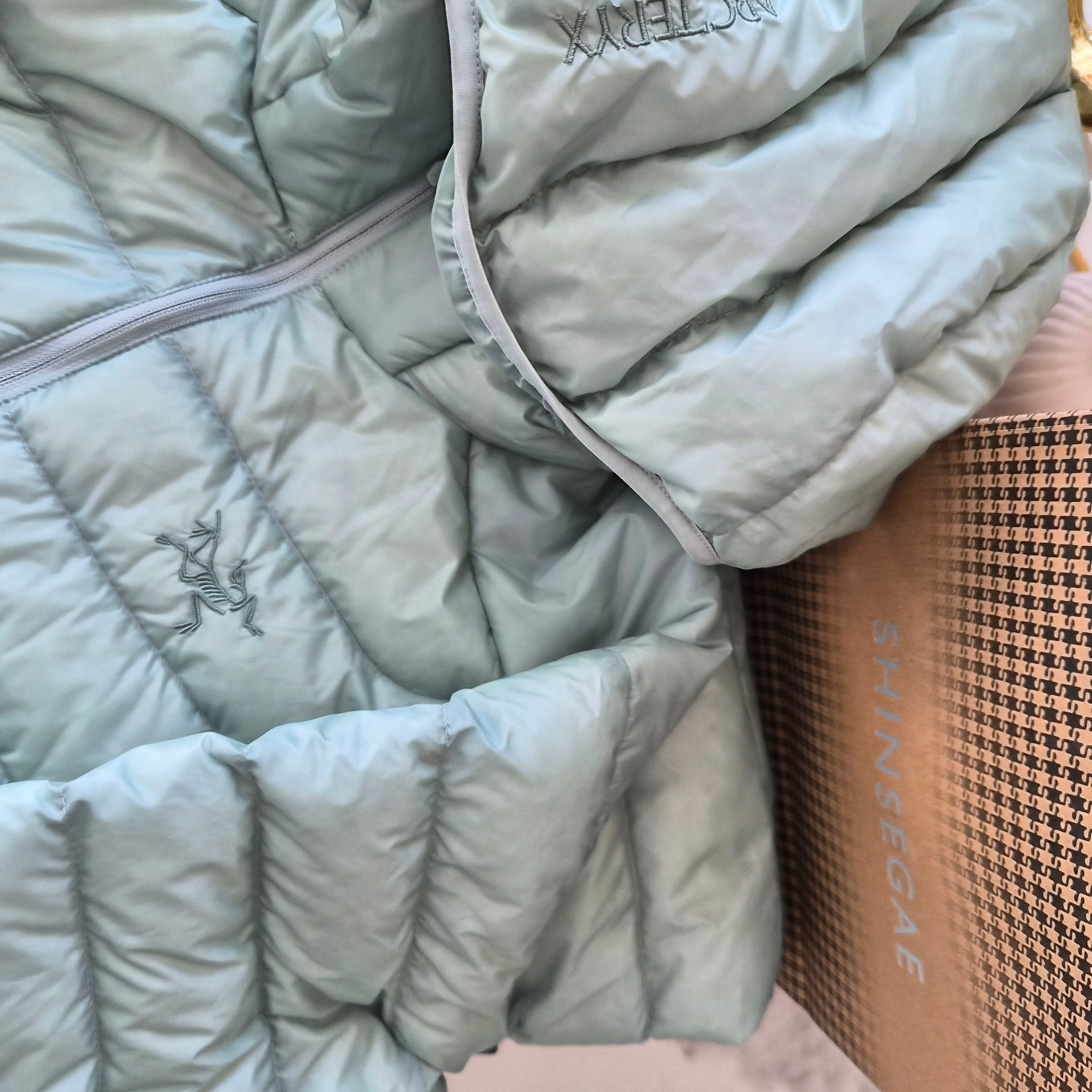 Arc'teryx Cerium Hoody Stone Green 착용 스타일 - 2