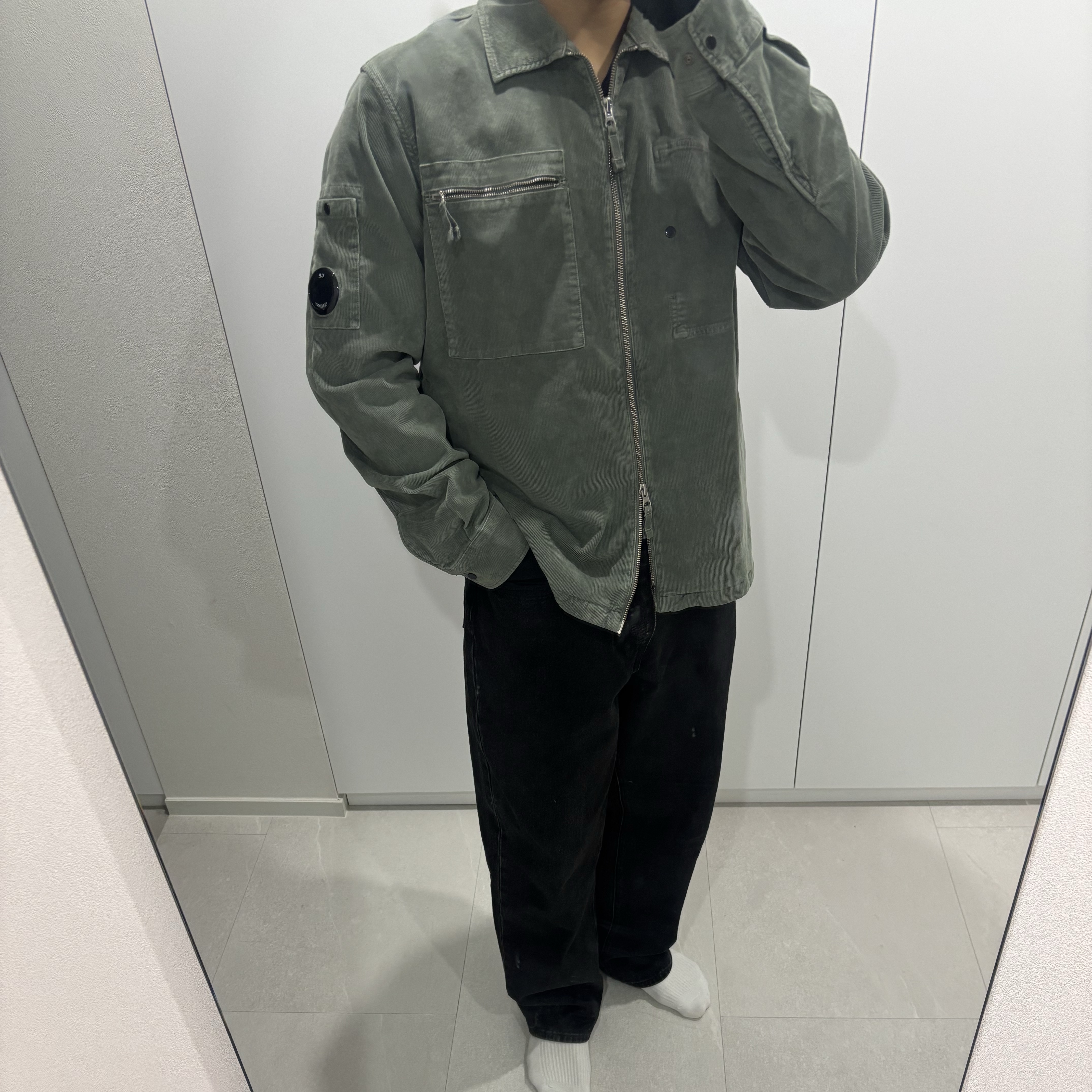 Denim Tears Type II All Over Wreath Jacket Light Wash, Kamien Titan Baggy Pants Beige 착용 스타일 - 5