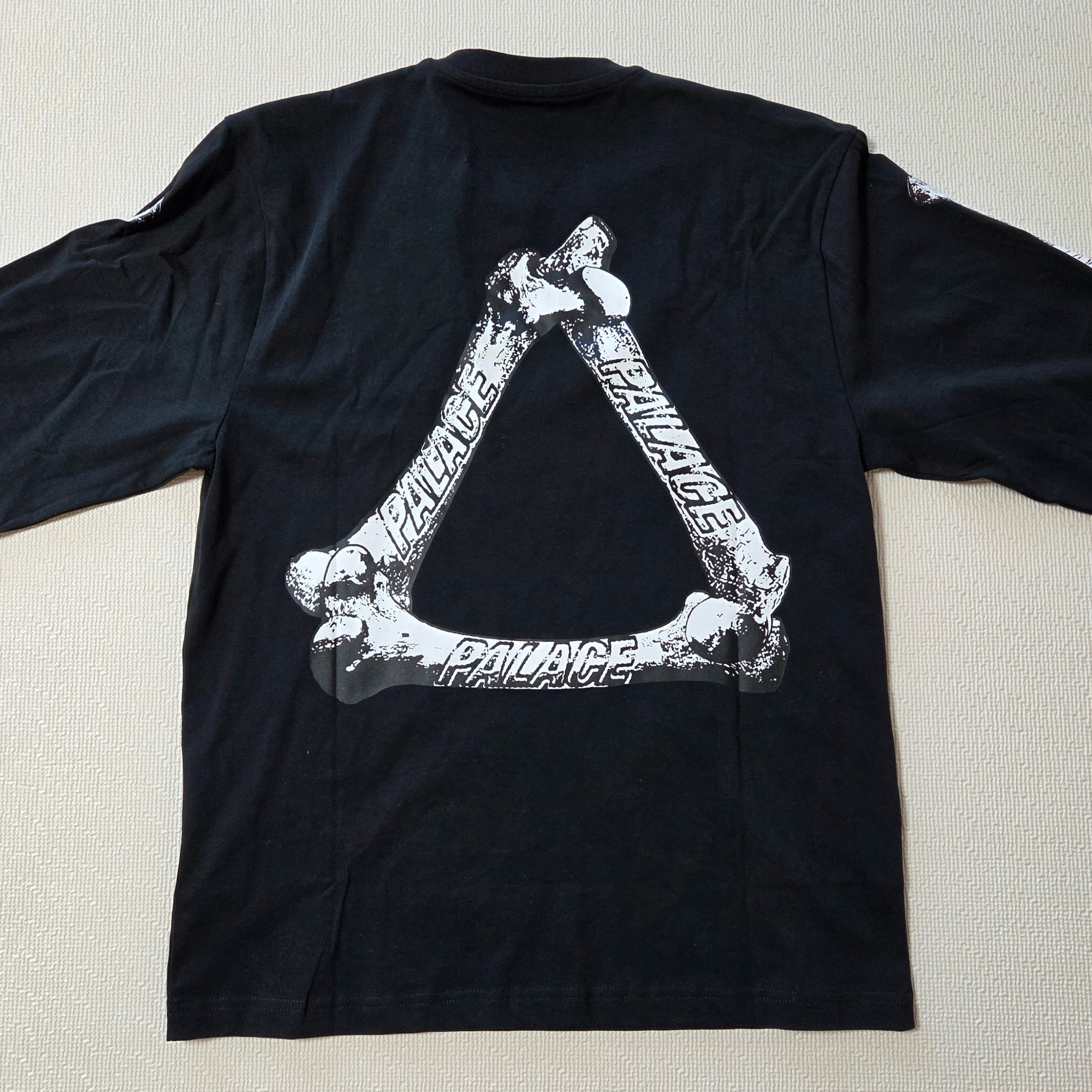 Palace Tri-Bone Longsleeve Black - 25FW 착용 스타일 - 2
