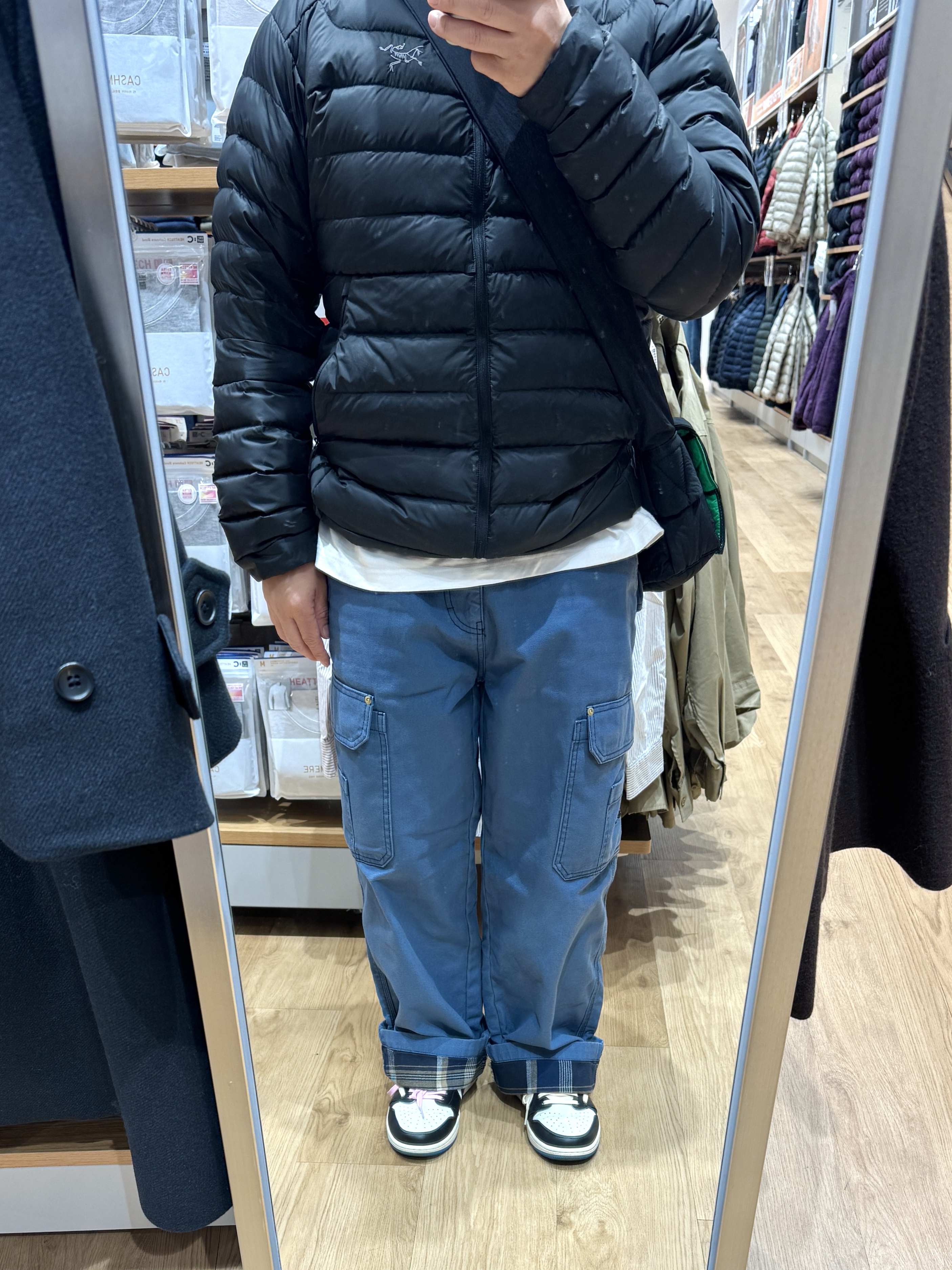 Jordan 1 x Travis Scott x Fragment Retro Low OG SP Military Blue, Supreme x Dickies Flannel Lined Cargo Pant Light Blue - 24FW 착용 스타일