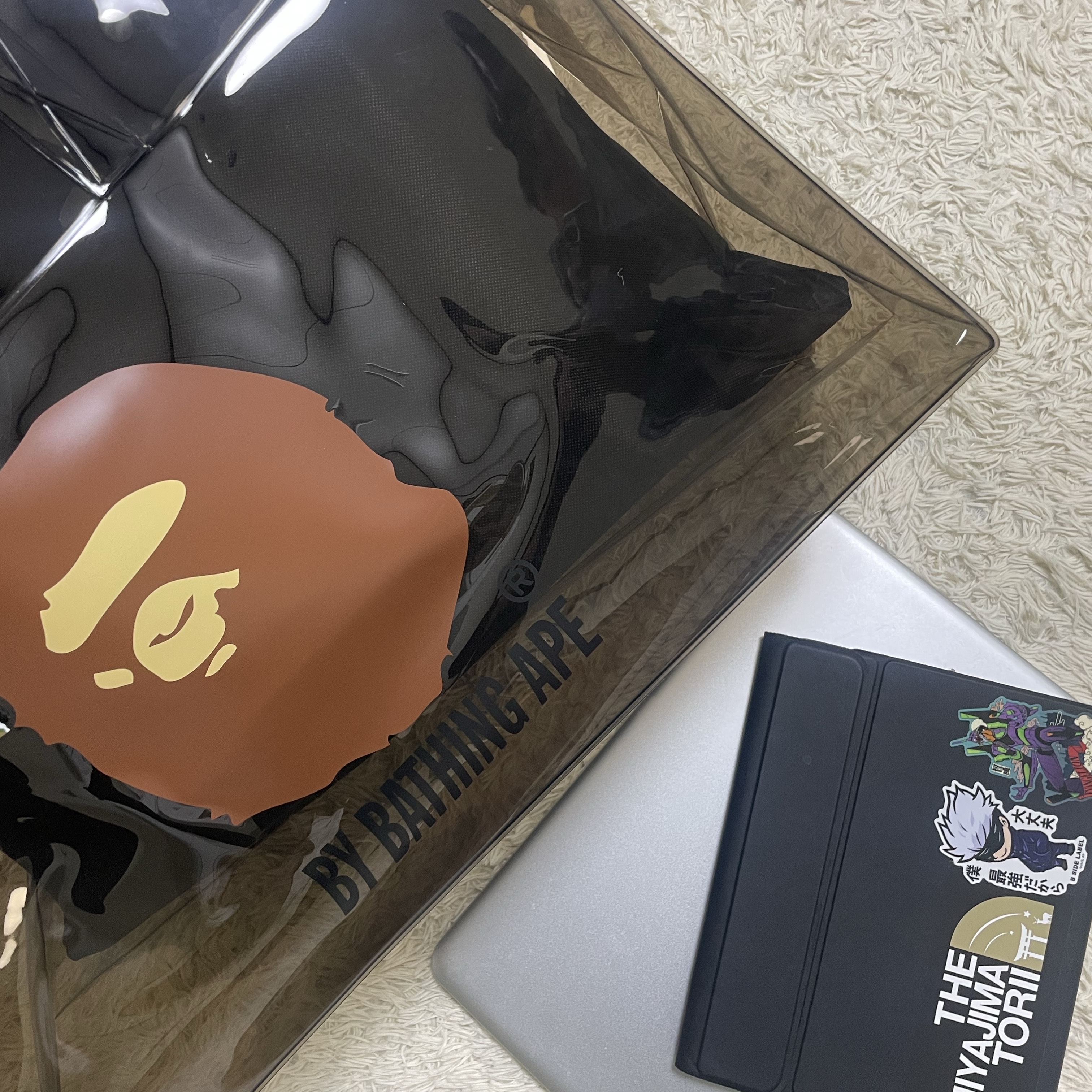 BAPE Ape Head Clear Bag Black 착용 스타일