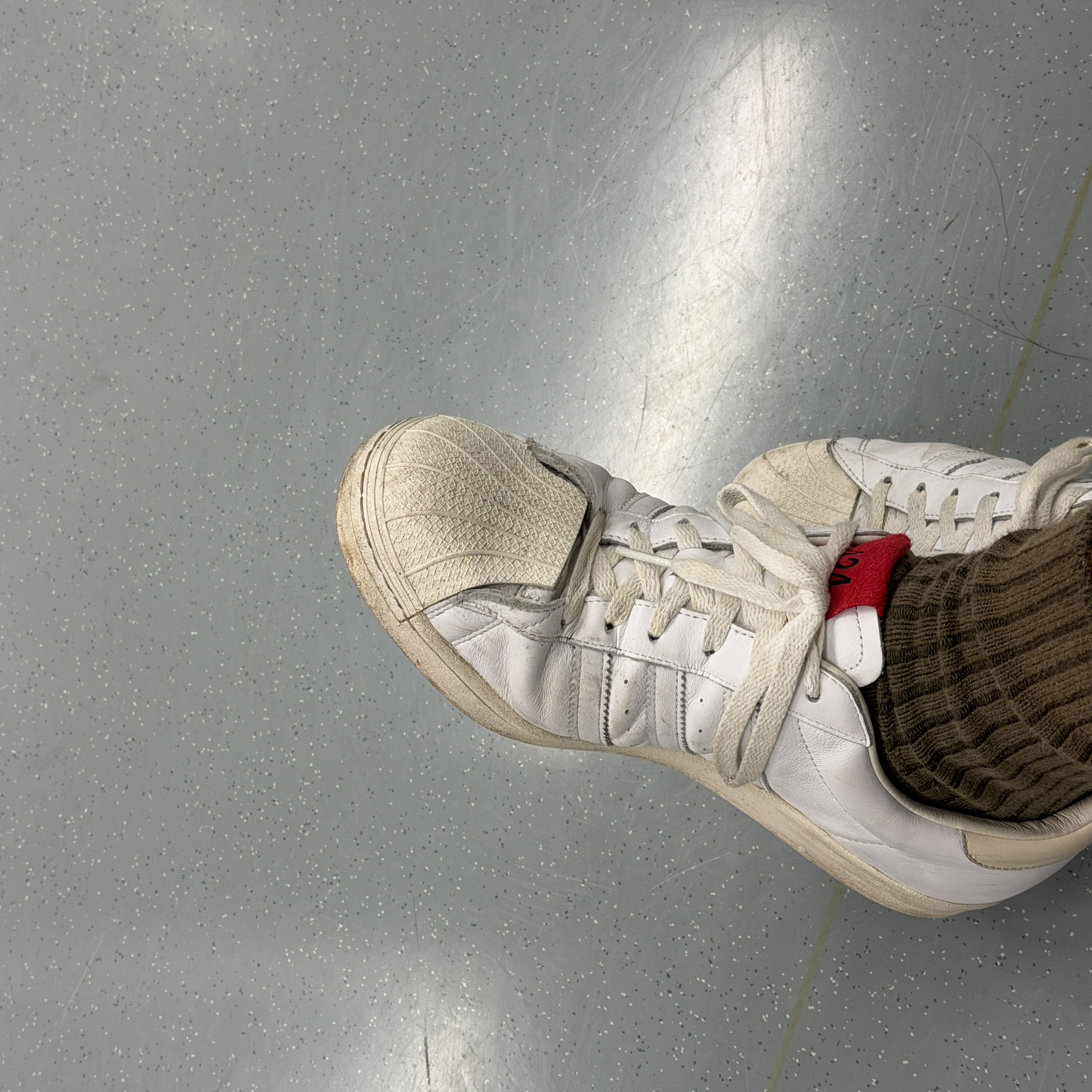 Adidas Superstar 424 Shelltoe 착용 스타일