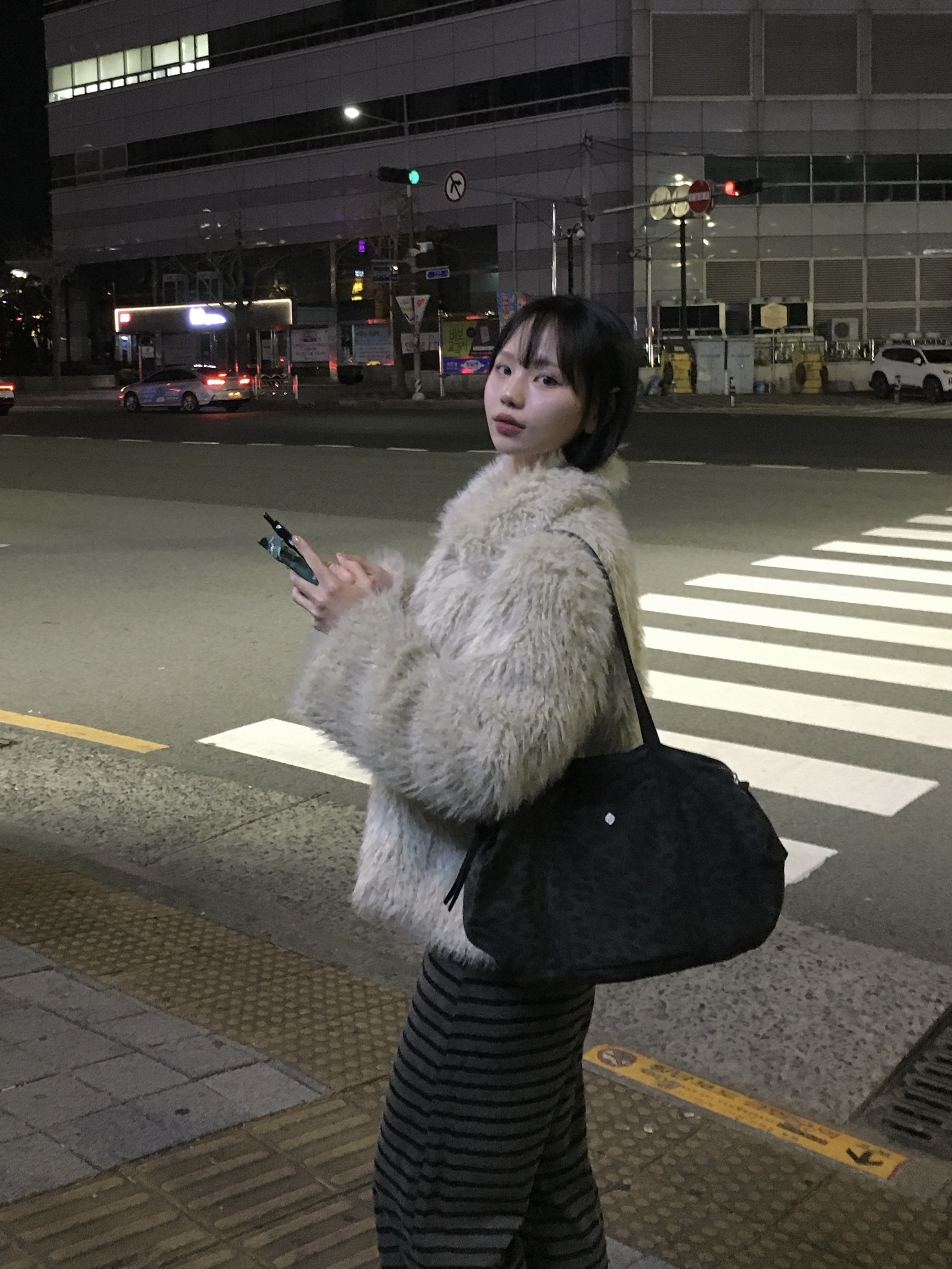 [예약배송] Heeari Aurora Shirring Bag Black 착용 스타일