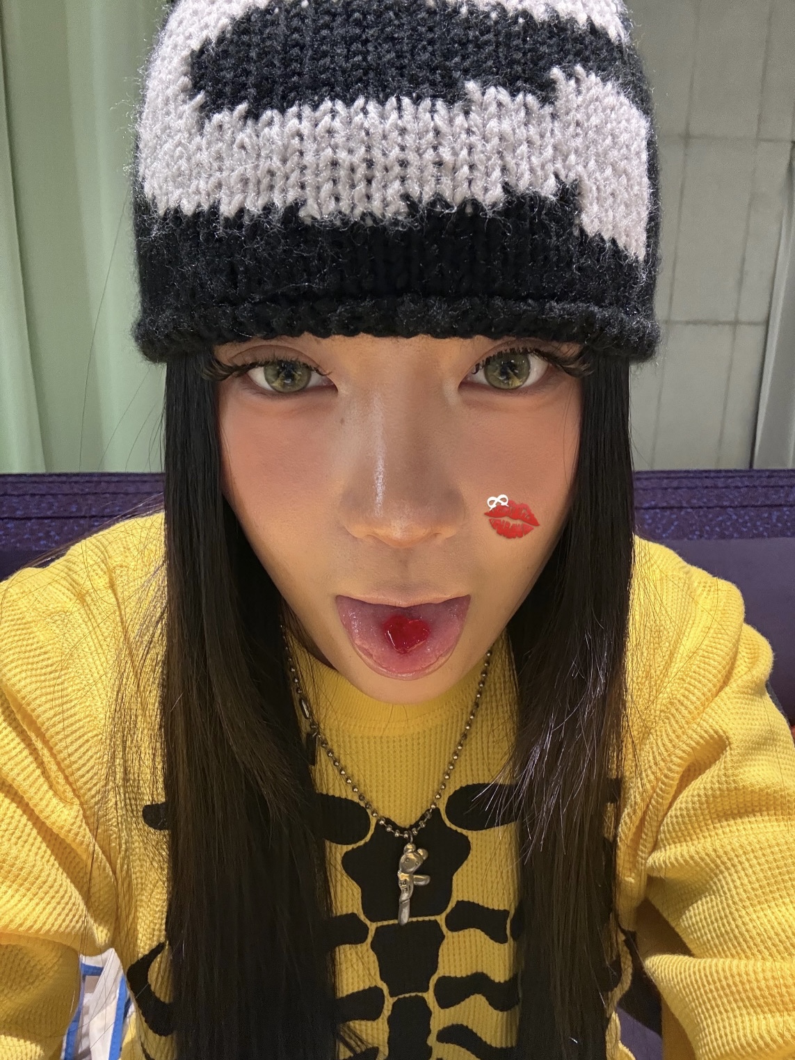 Supreme Hanes Bones Thermal Crew Yellow (1 Pack) - 25FW 착용 스타일 - 3