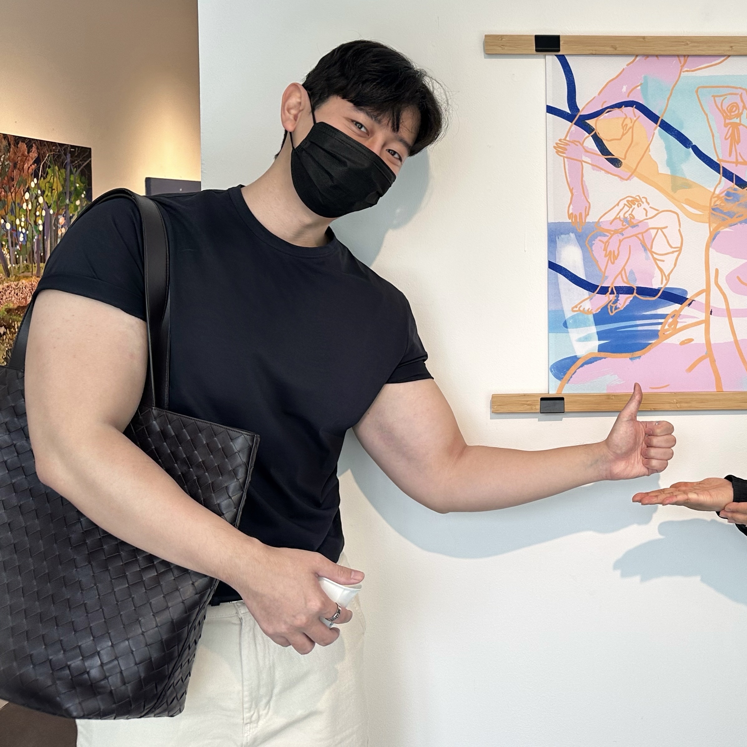 Bottega Veneta Large Intrecciato Zipped Tote Fondant 착용 스타일 - 1