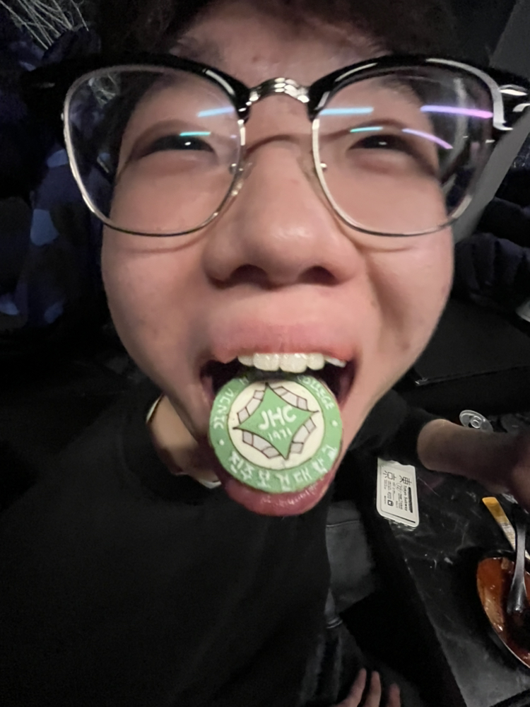 KREAM 프로필 이미지