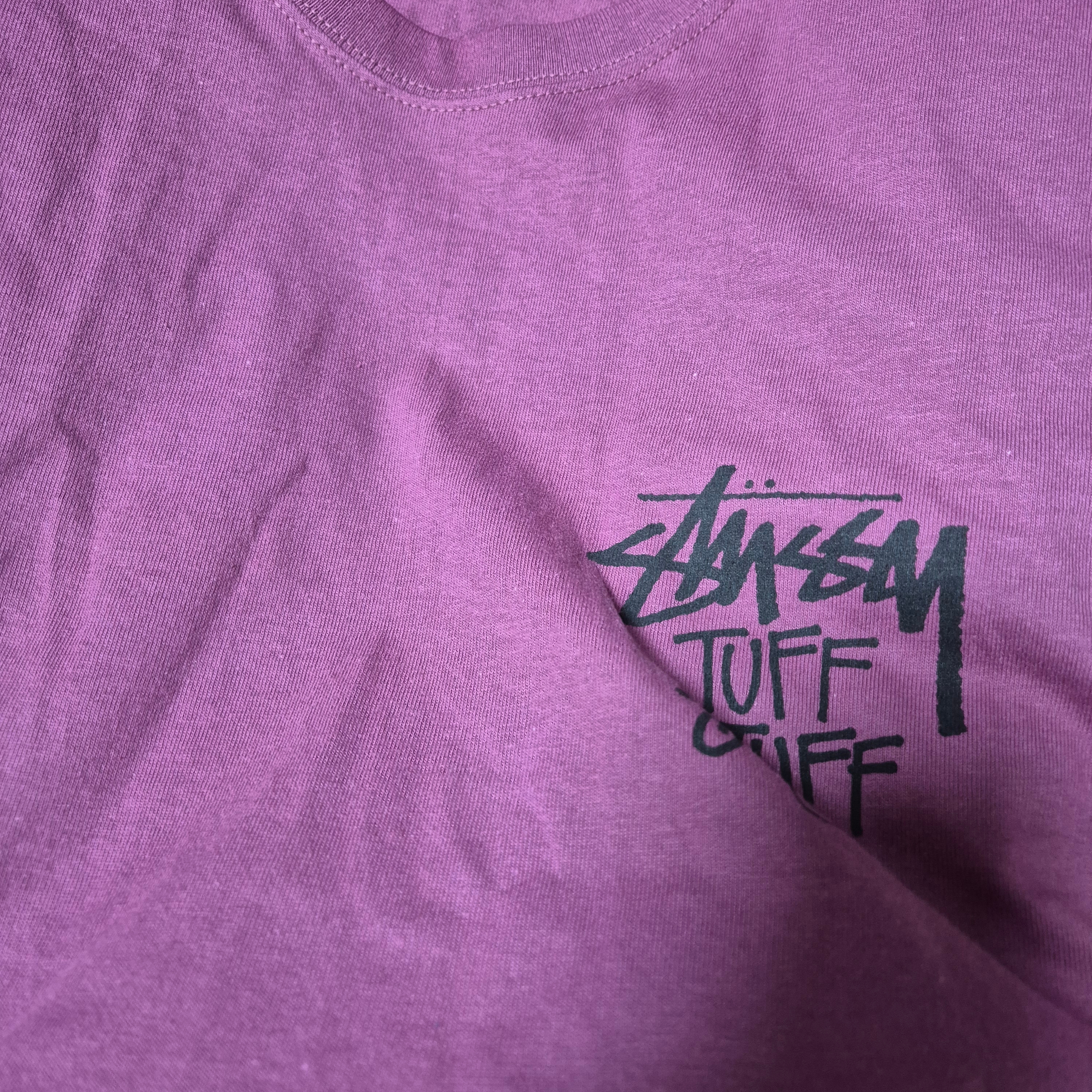 Stussy Tuff Stuff T-Shirt Berry 착용 스타일