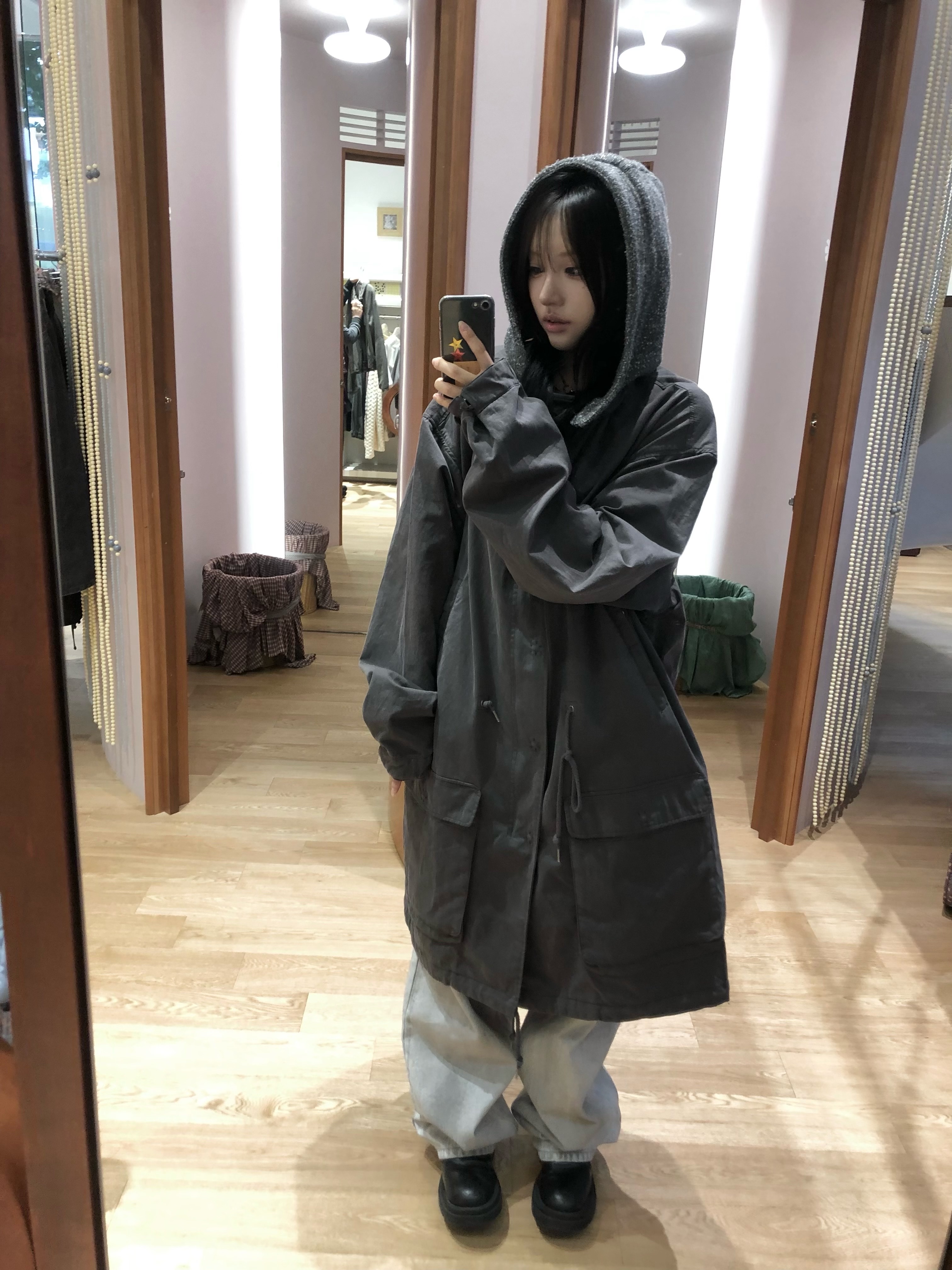 COYSEIO Washed Military Jacket Mud Charcoal 착용 스타일 - 2