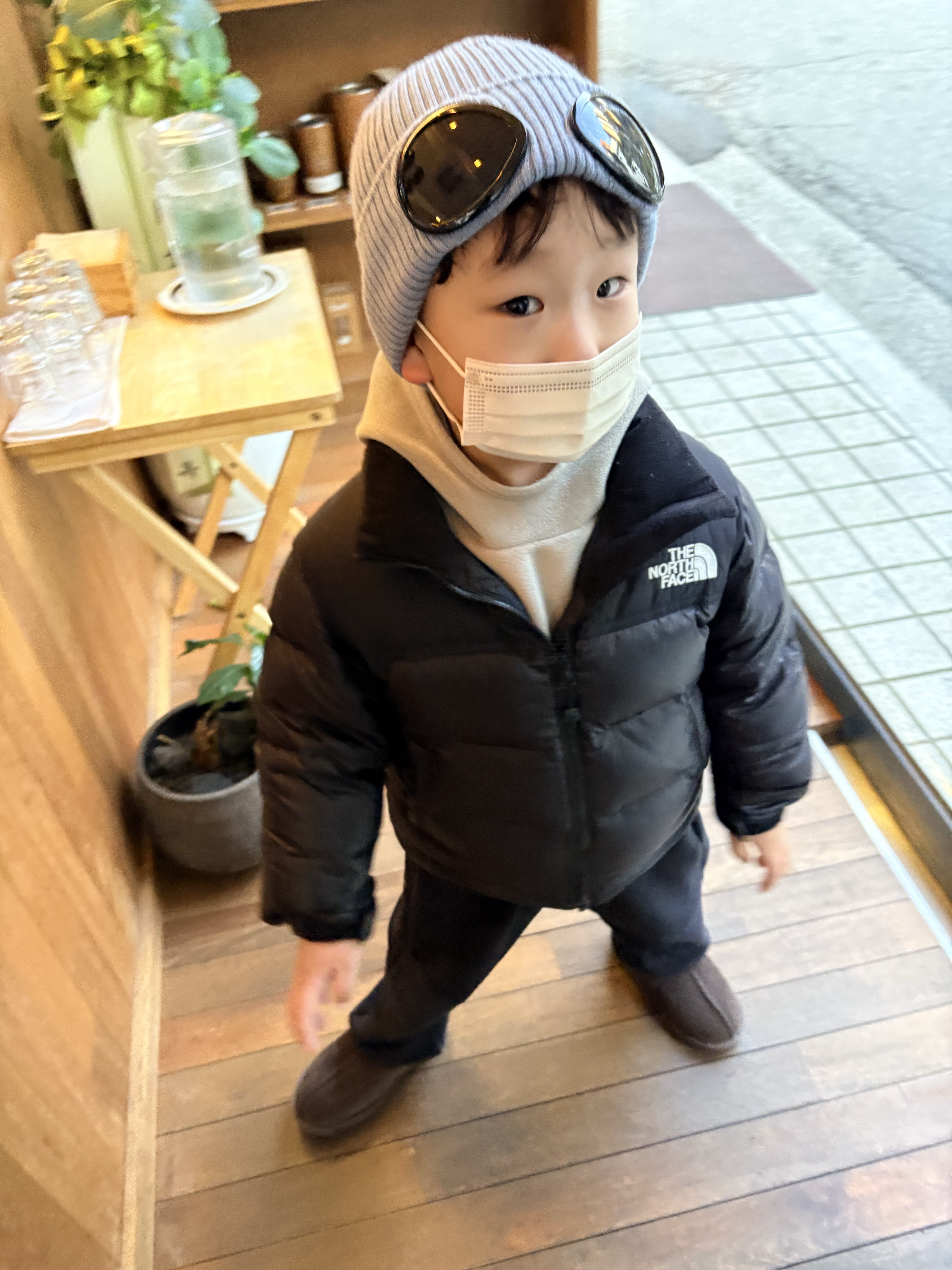(Kids) BAPE 1st Camo Milo Shark Zip Hoodie Green, (Kids) The North Face 1996 Eco Nuptse Down Jacket Real Black ์ฐฉ์ฉ ์คํ์ผ - 3
