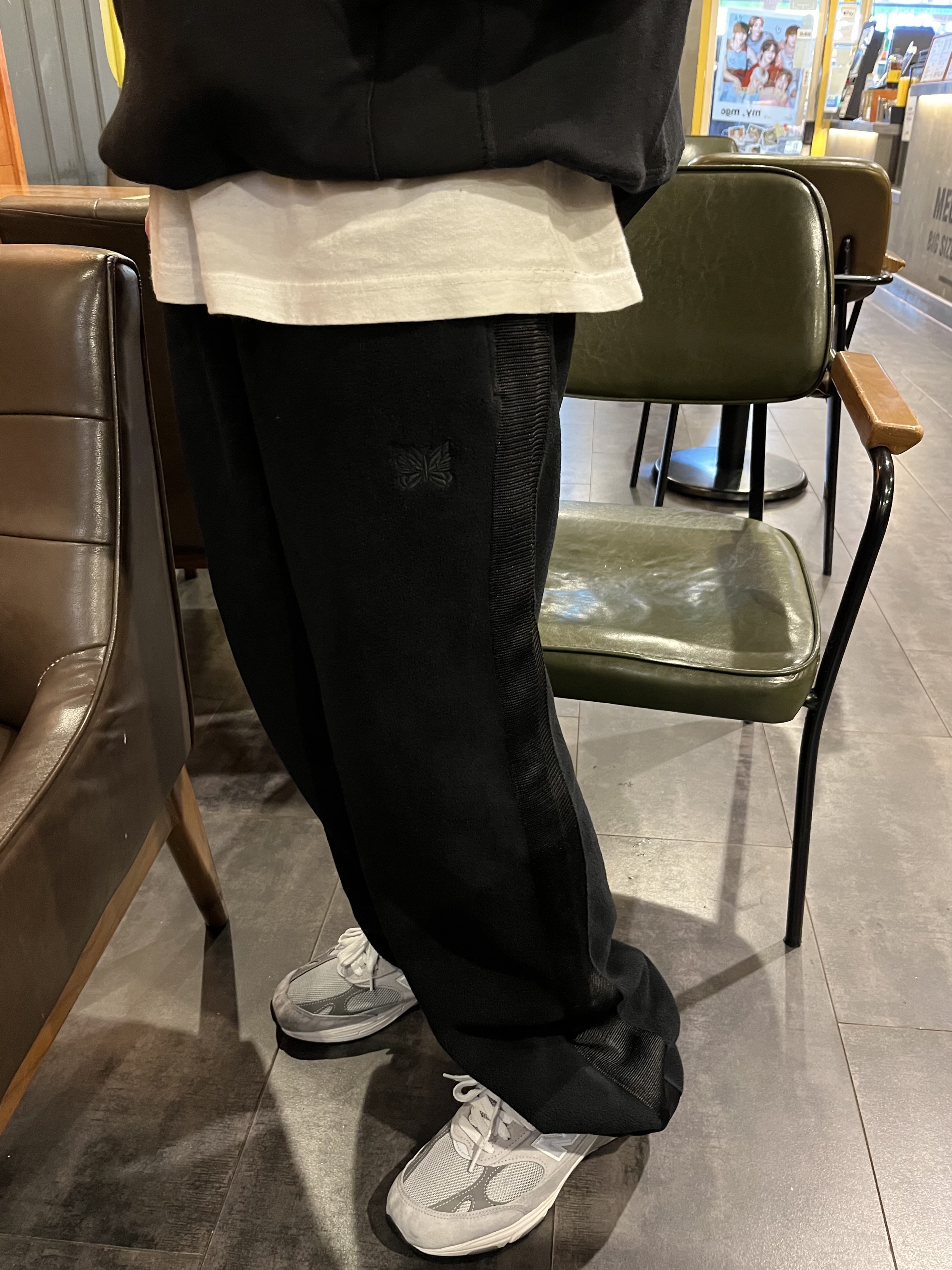 Uniqlo x Needles Fleece Wide Pants Black - KR 착용 스타일 - 3