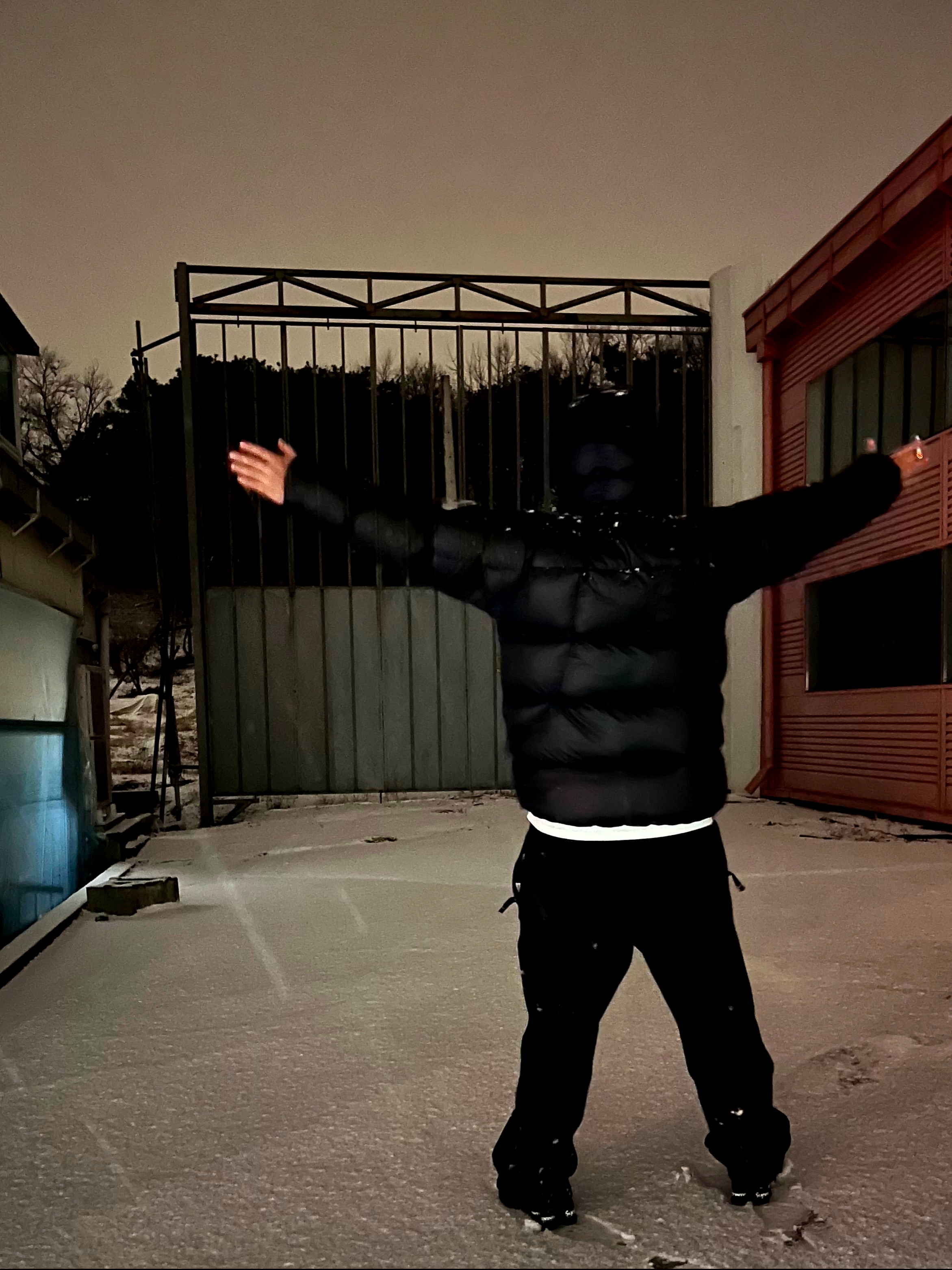 Palace Pertex Opaque Balaclava Puffa Black - 24FW, Nike NSW Swoosh Open Hem Fleece Pants Black - Asia 착용 스타일 - 1