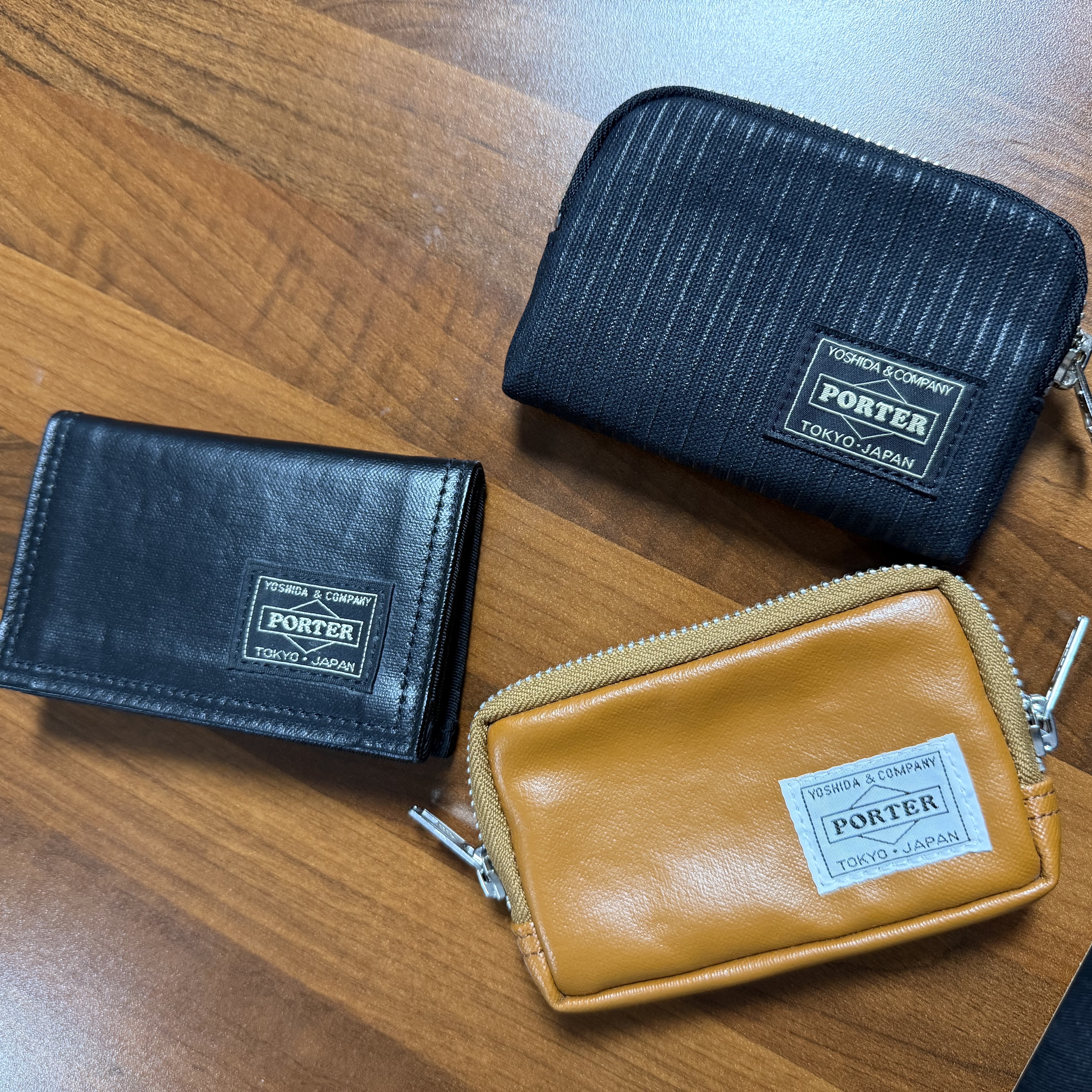 Porter Freestyle Multi Coin Case Camel, Porter Free Style Card Case Black 착용 스타일 - 1